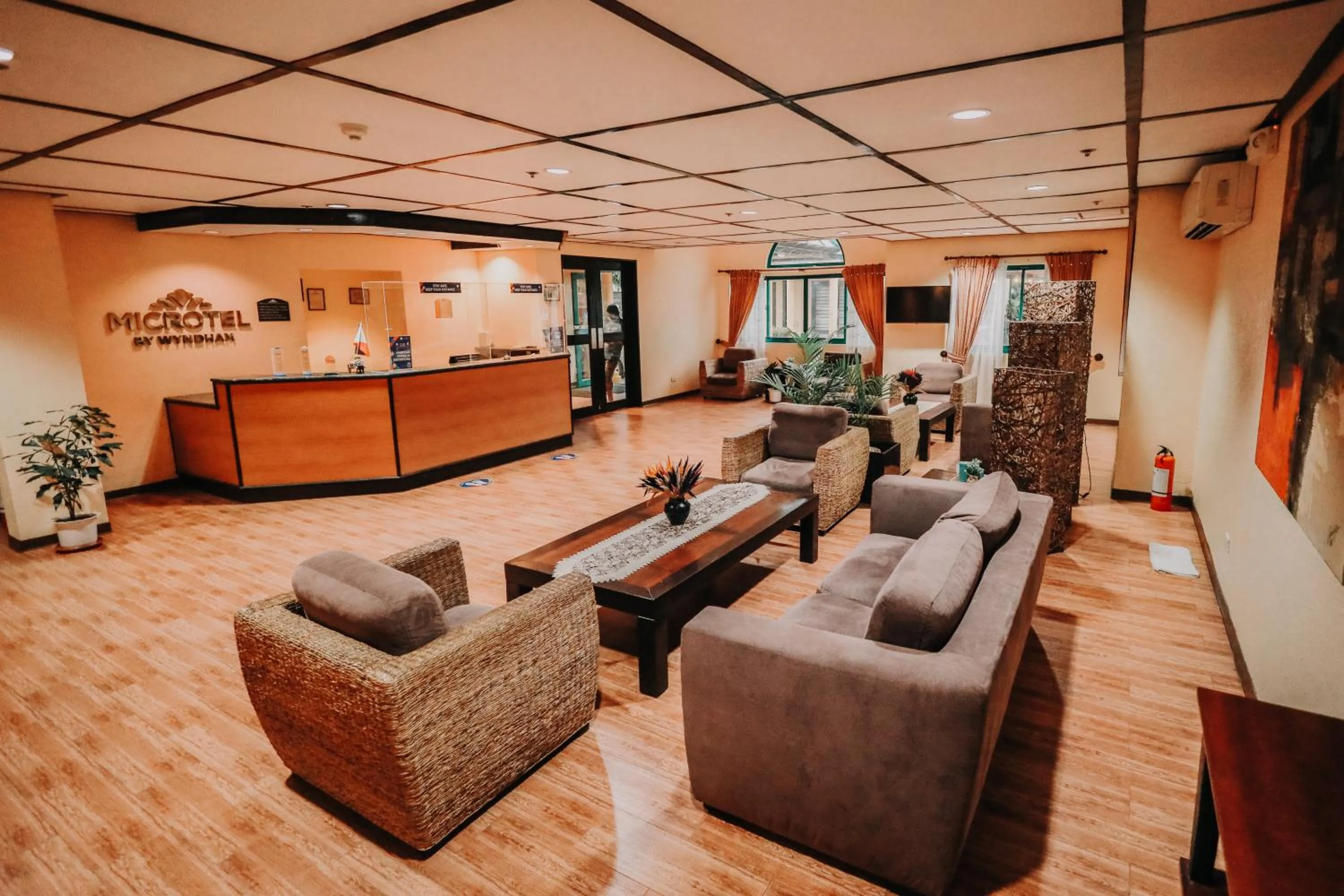 Lobby or reception in Microtel by Wyndham Cabanatuan