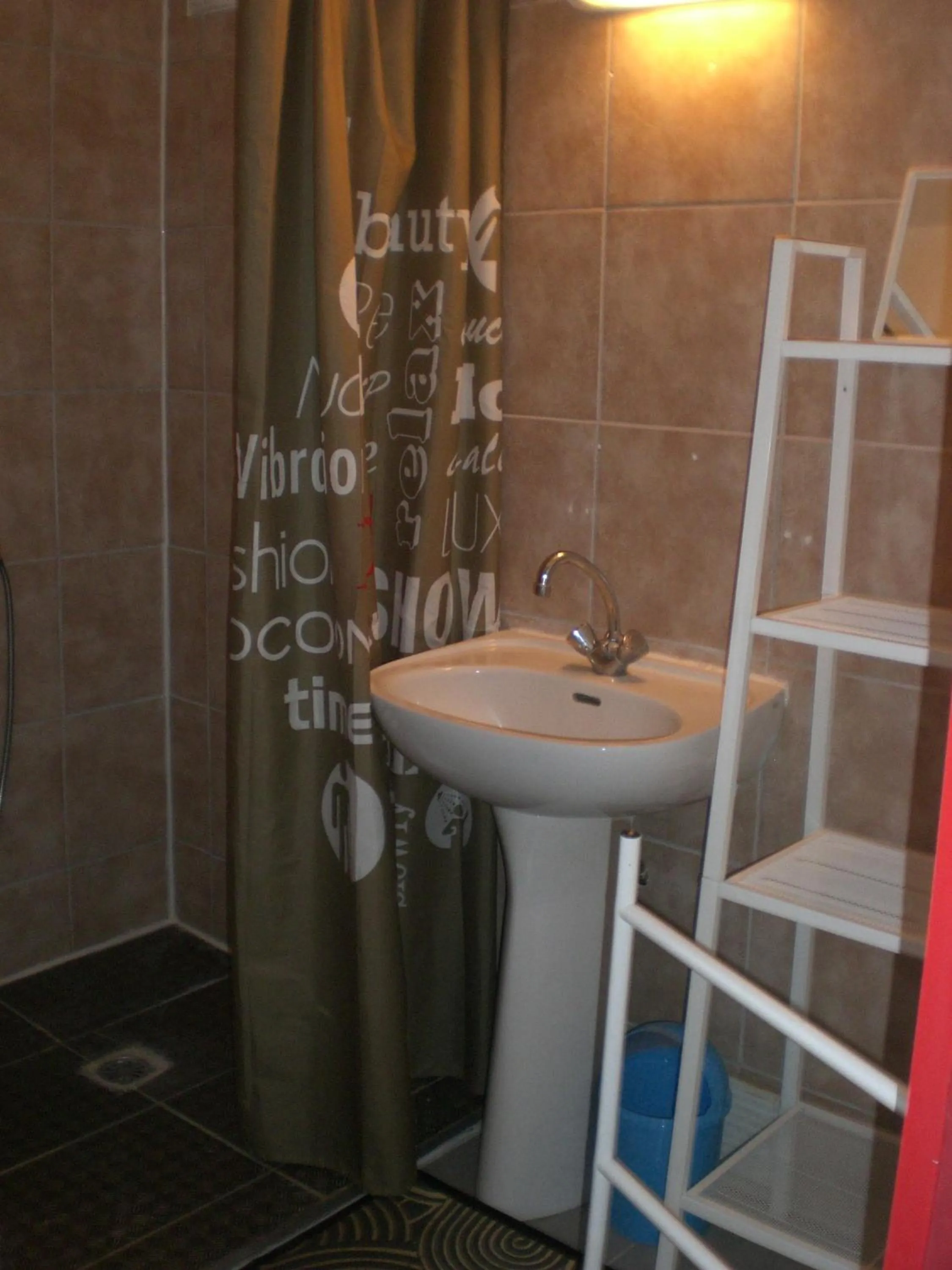 Bathroom in Proche chateau