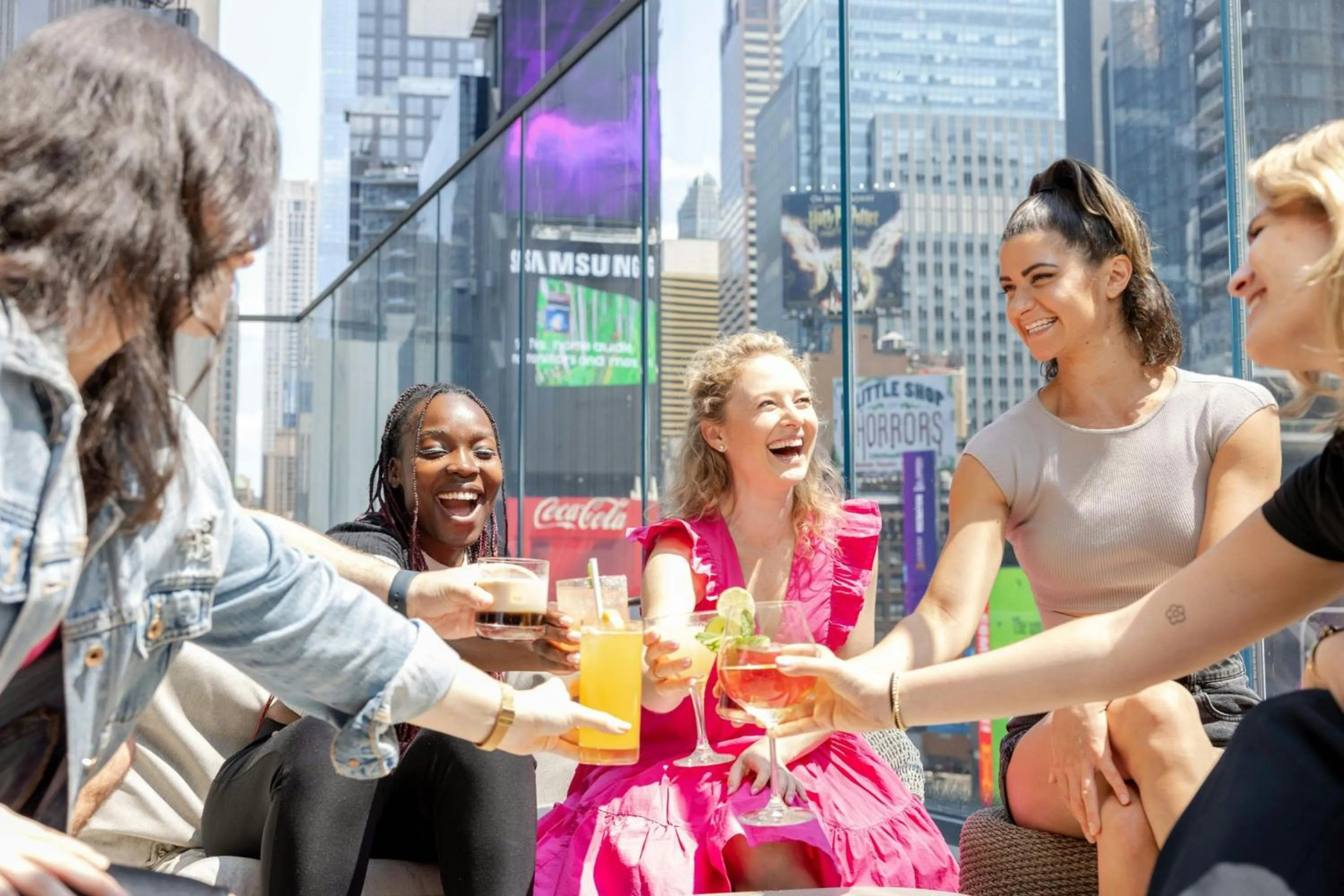 Restaurant/places to eat in New York Marriott Marquis