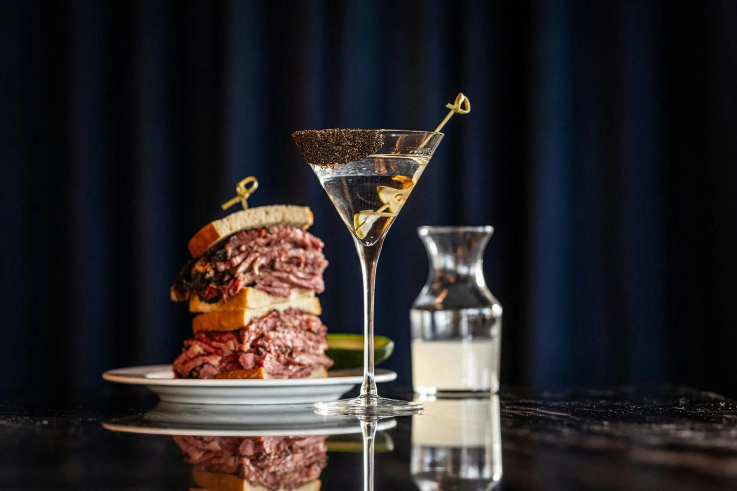 Restaurant/places to eat in New York Marriott Marquis