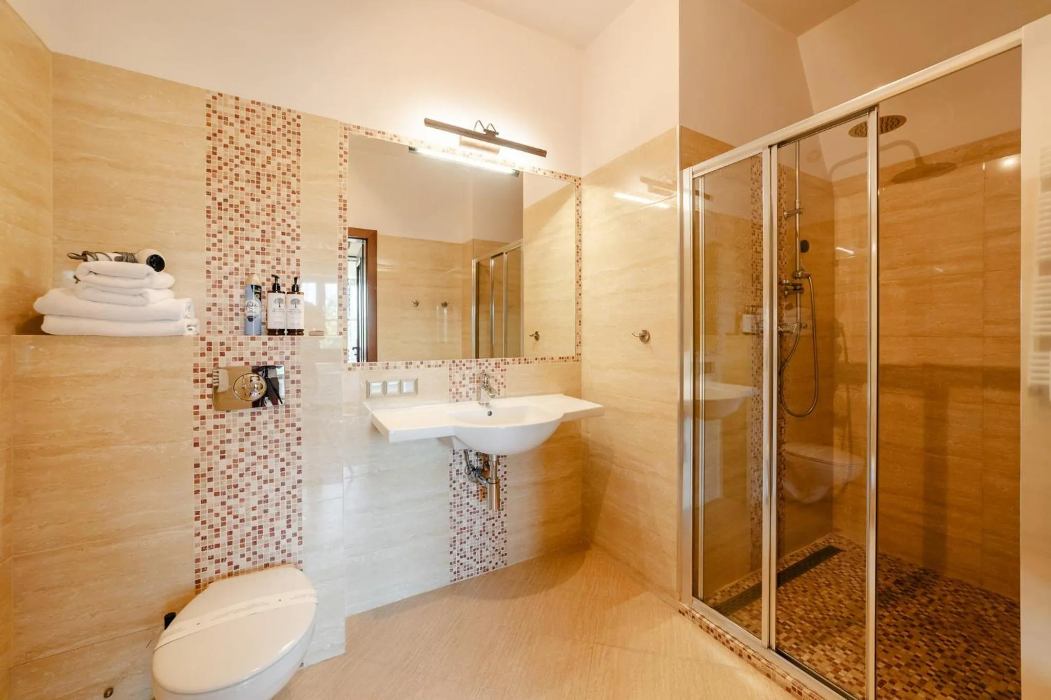 Shower in RetroHouse - wypoczynek dla dorosłych, B&B