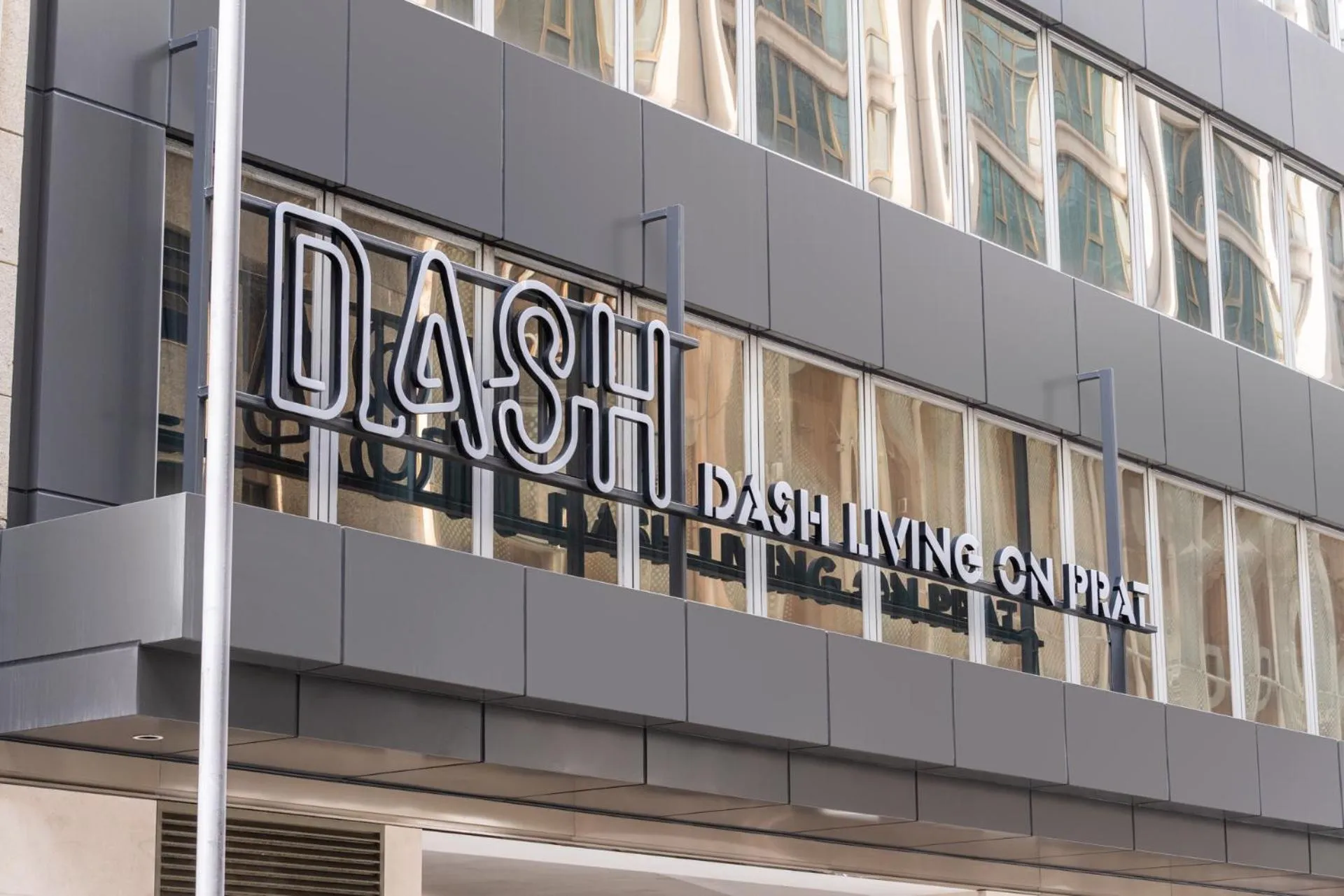 Property building in Dash Living on Prat