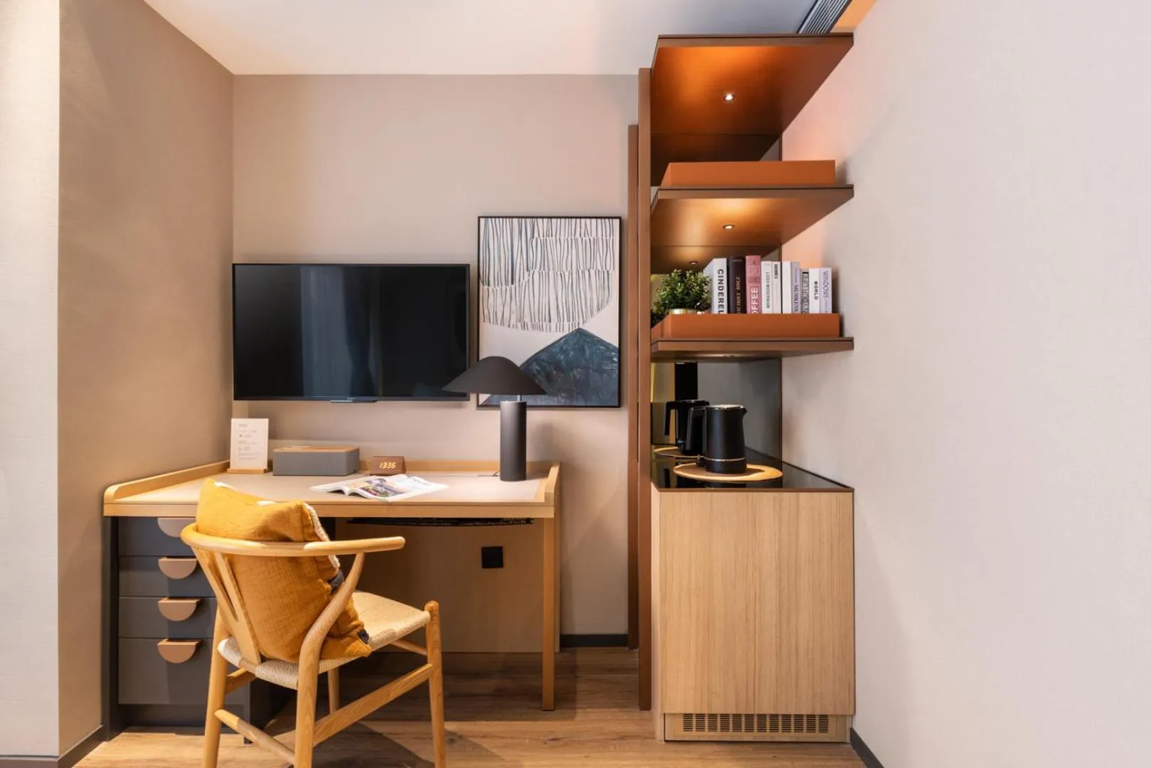 Decorative detail in Dash Living on Prat