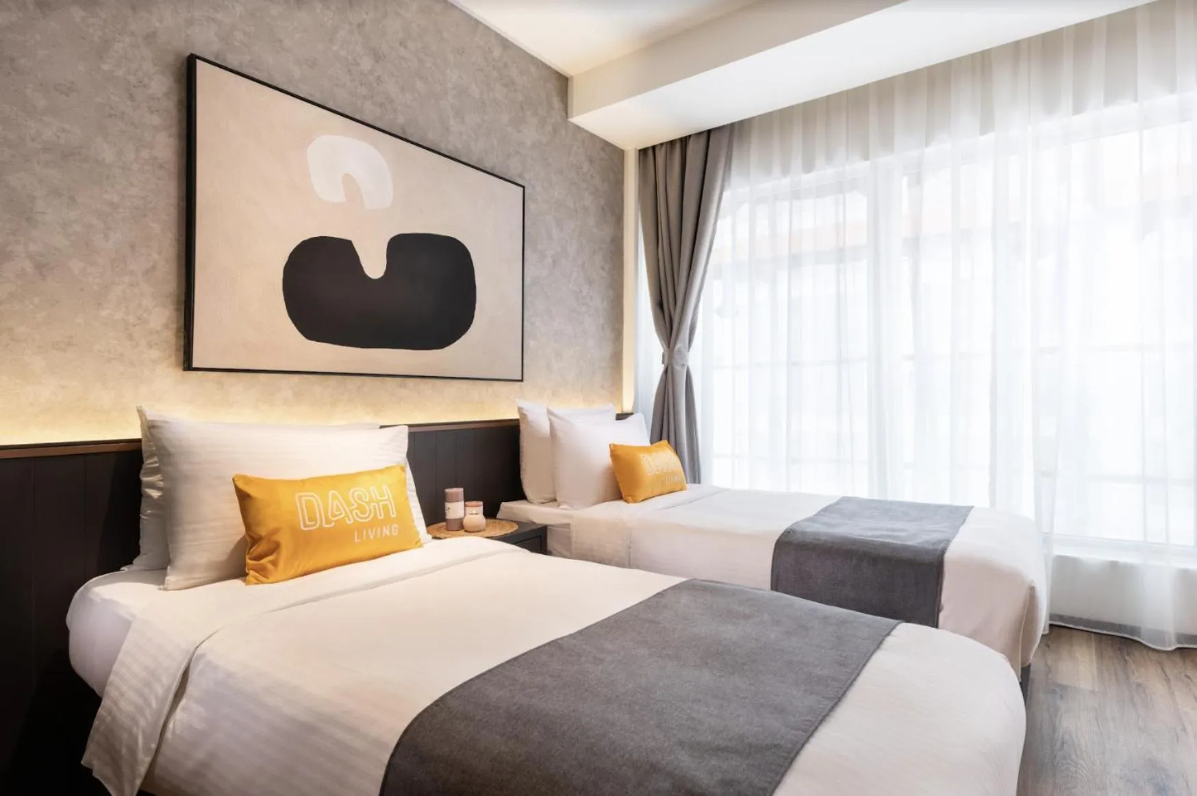 Bedroom, Bed in Dash Living on Prat