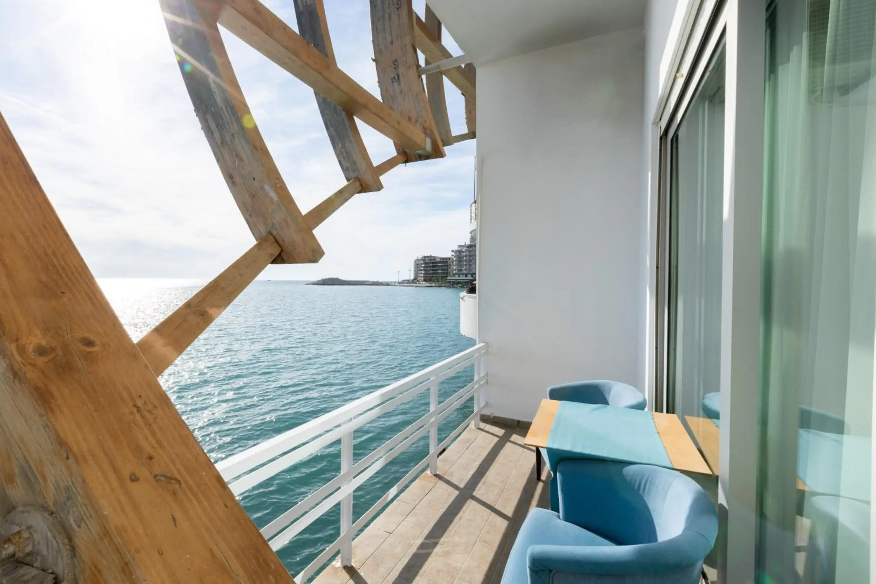 Deluxe Double Room with Balcony and Sea View - single occupancy in Ventus Harbor Hotel Deluxe Double Room with Balcony and Sea View - single occupancy in Ventus Harbor Hotel