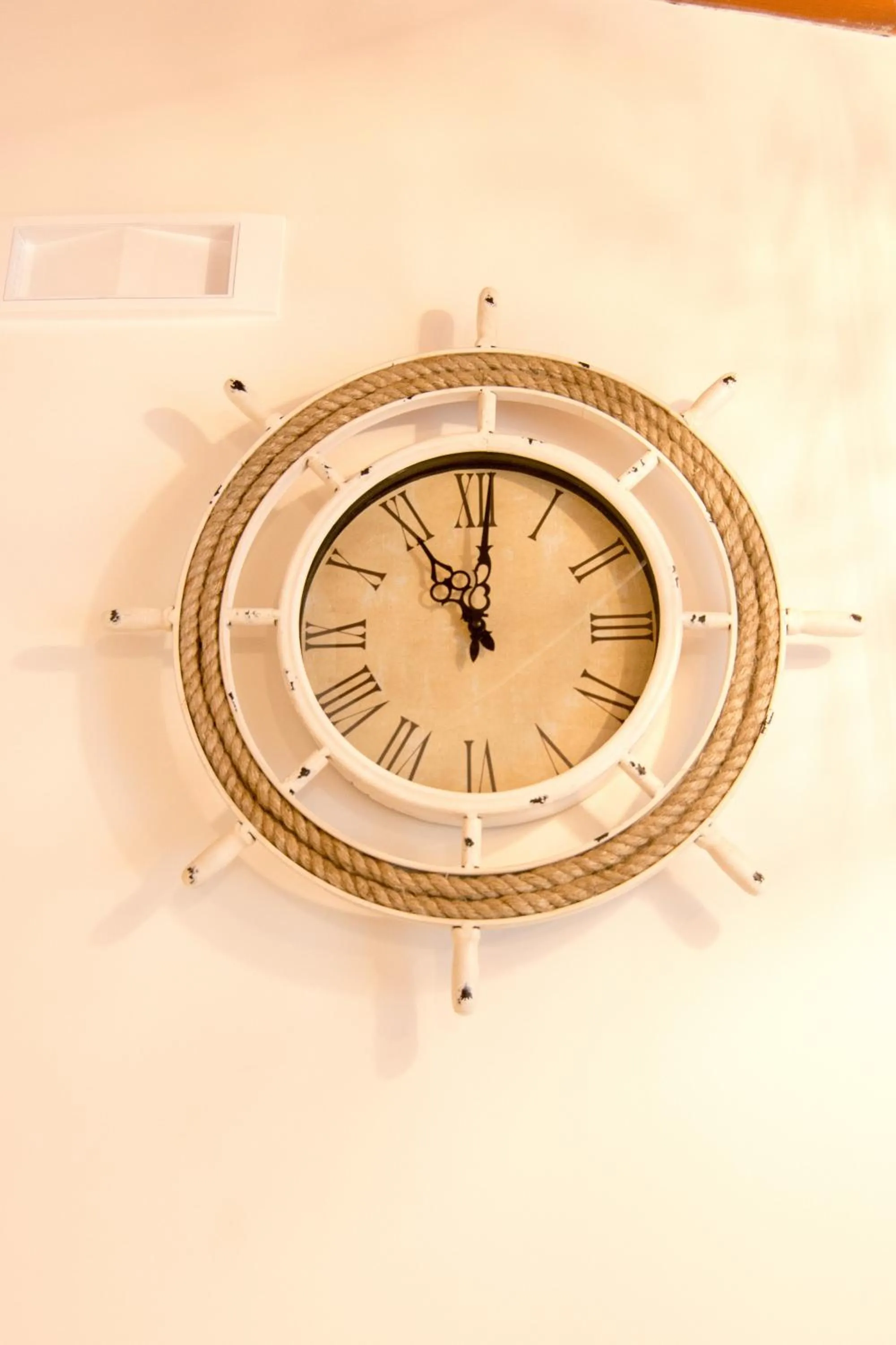 Decorative detail in Le mansardine