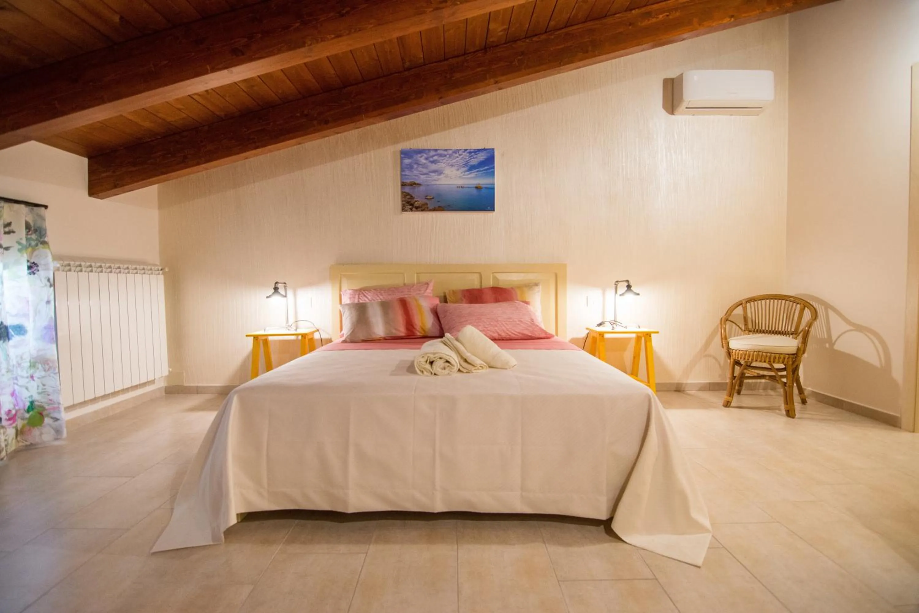 Bed in Le mansardine