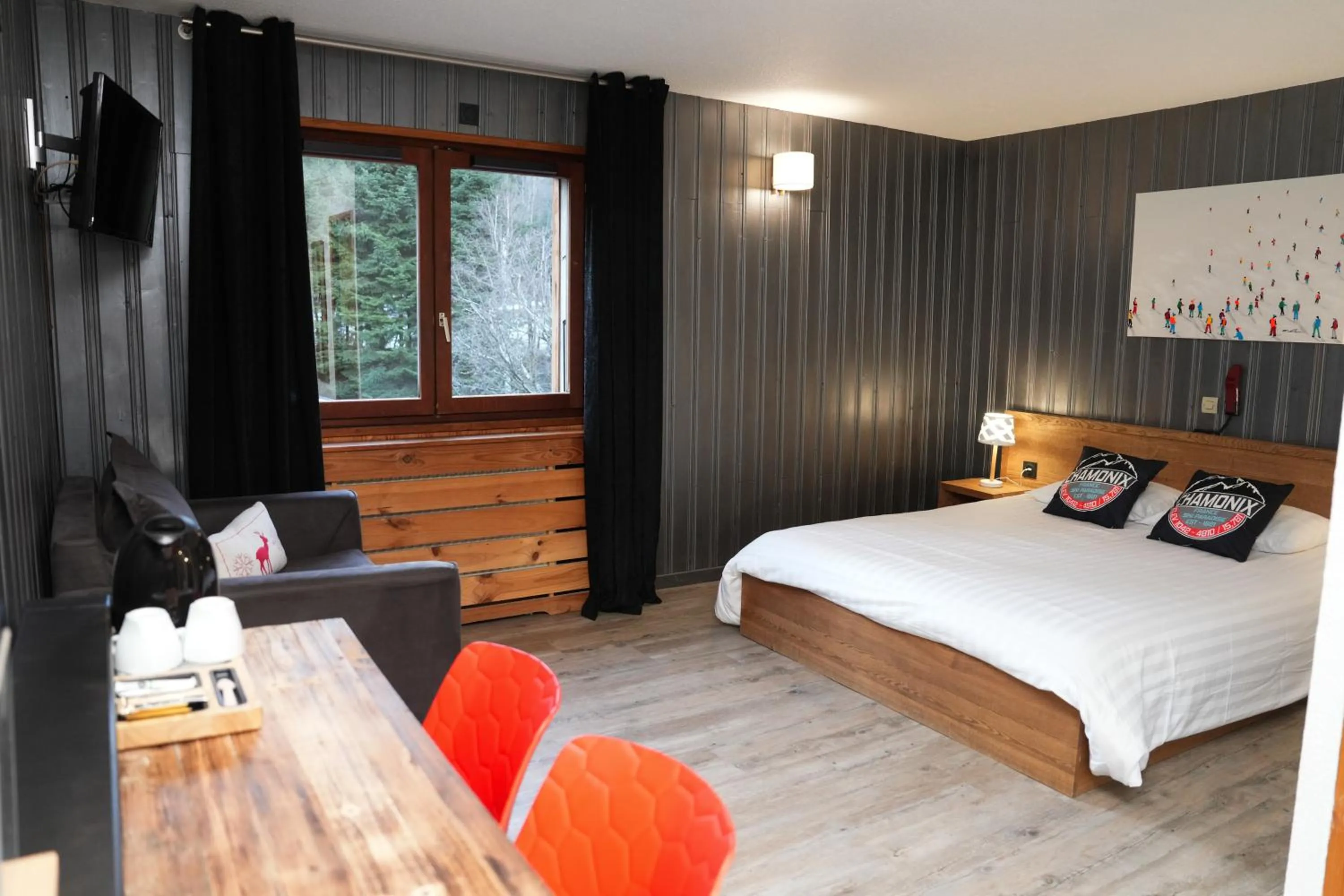 View (from property/room), Bed in Fontaine du Mont Blanc Hotel & Spa