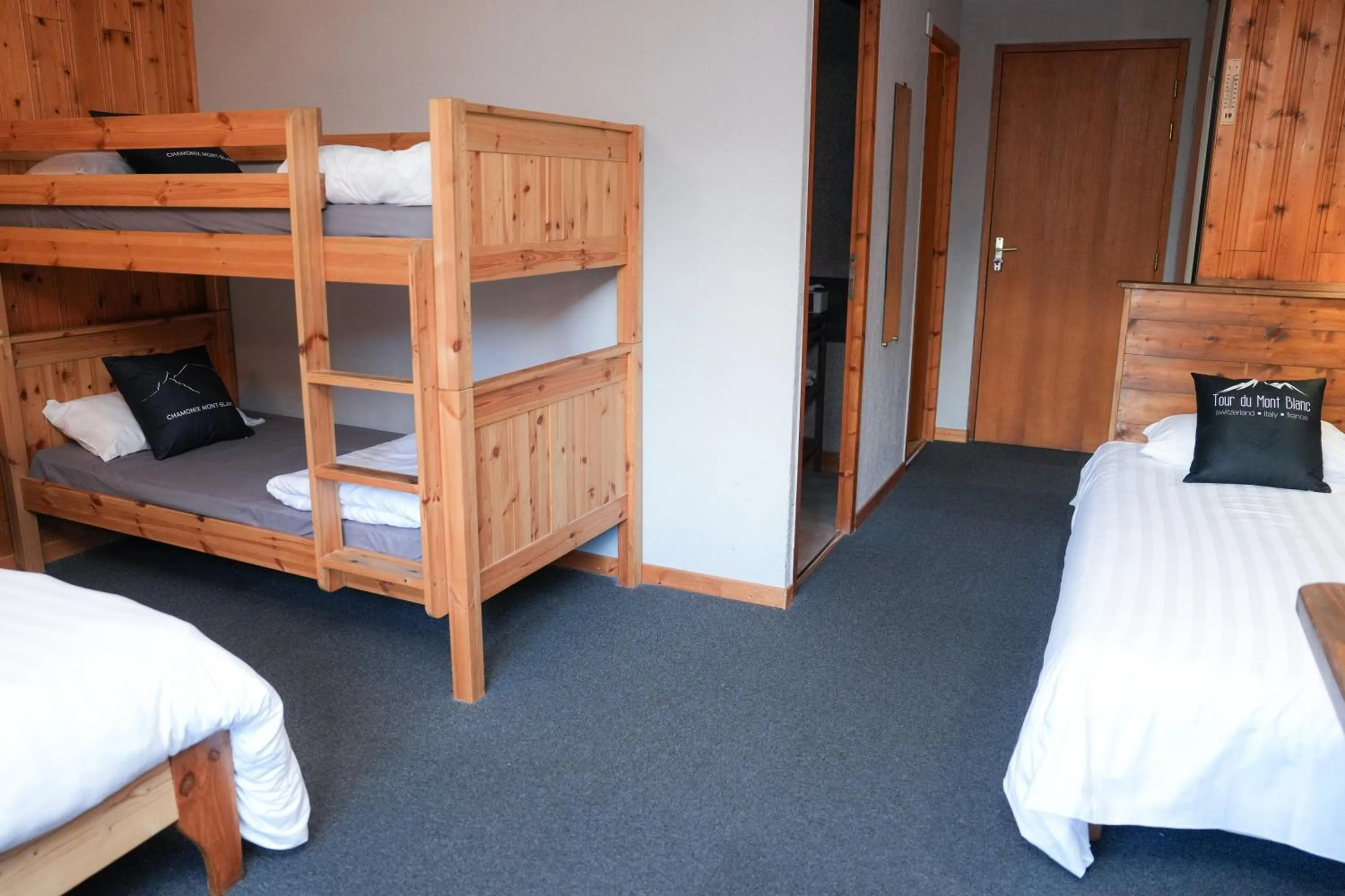 View (from property/room), Bed in Fontaine du Mont Blanc Hotel & Spa