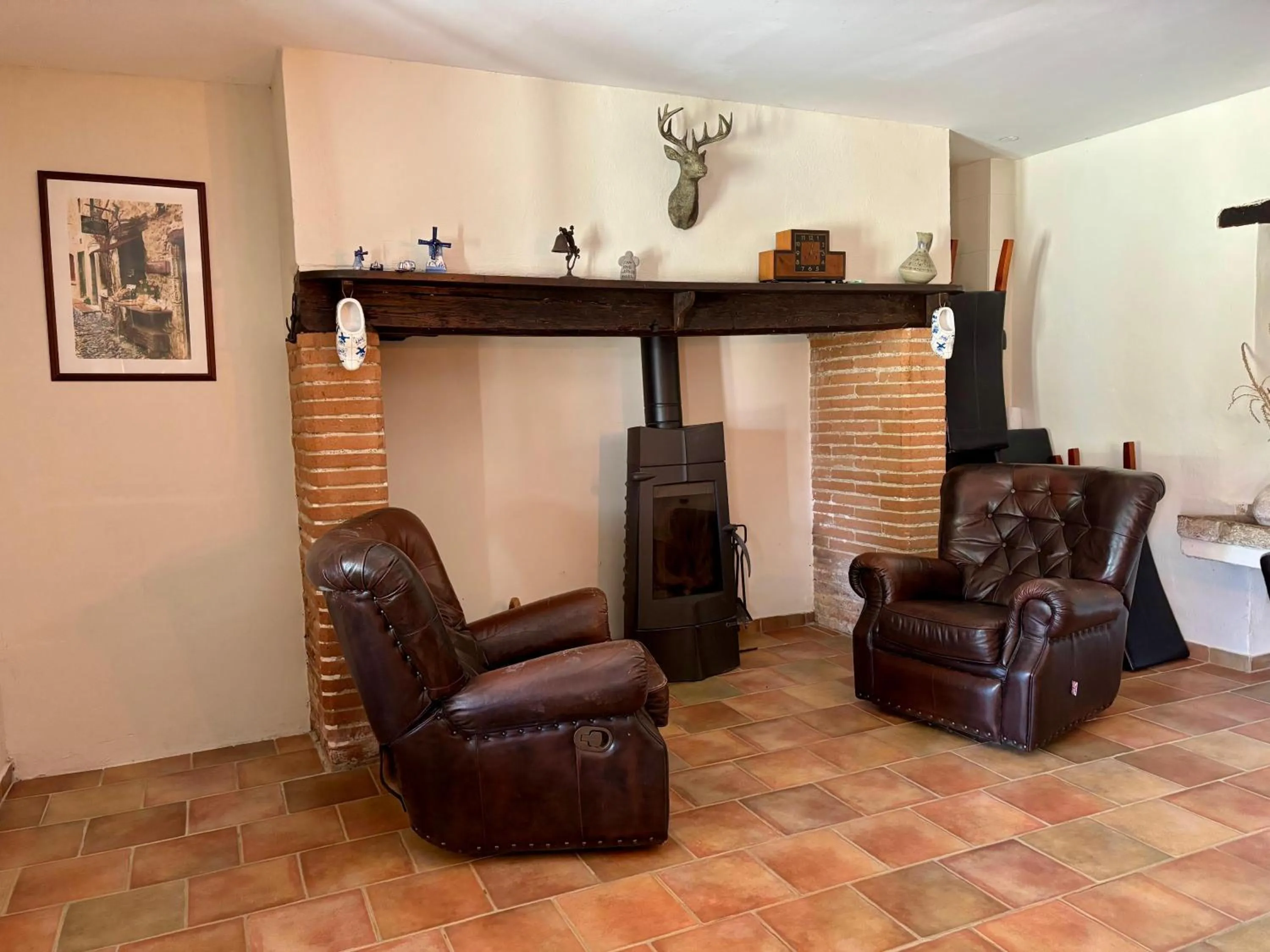 Dining area in residence la Salamandre kamers