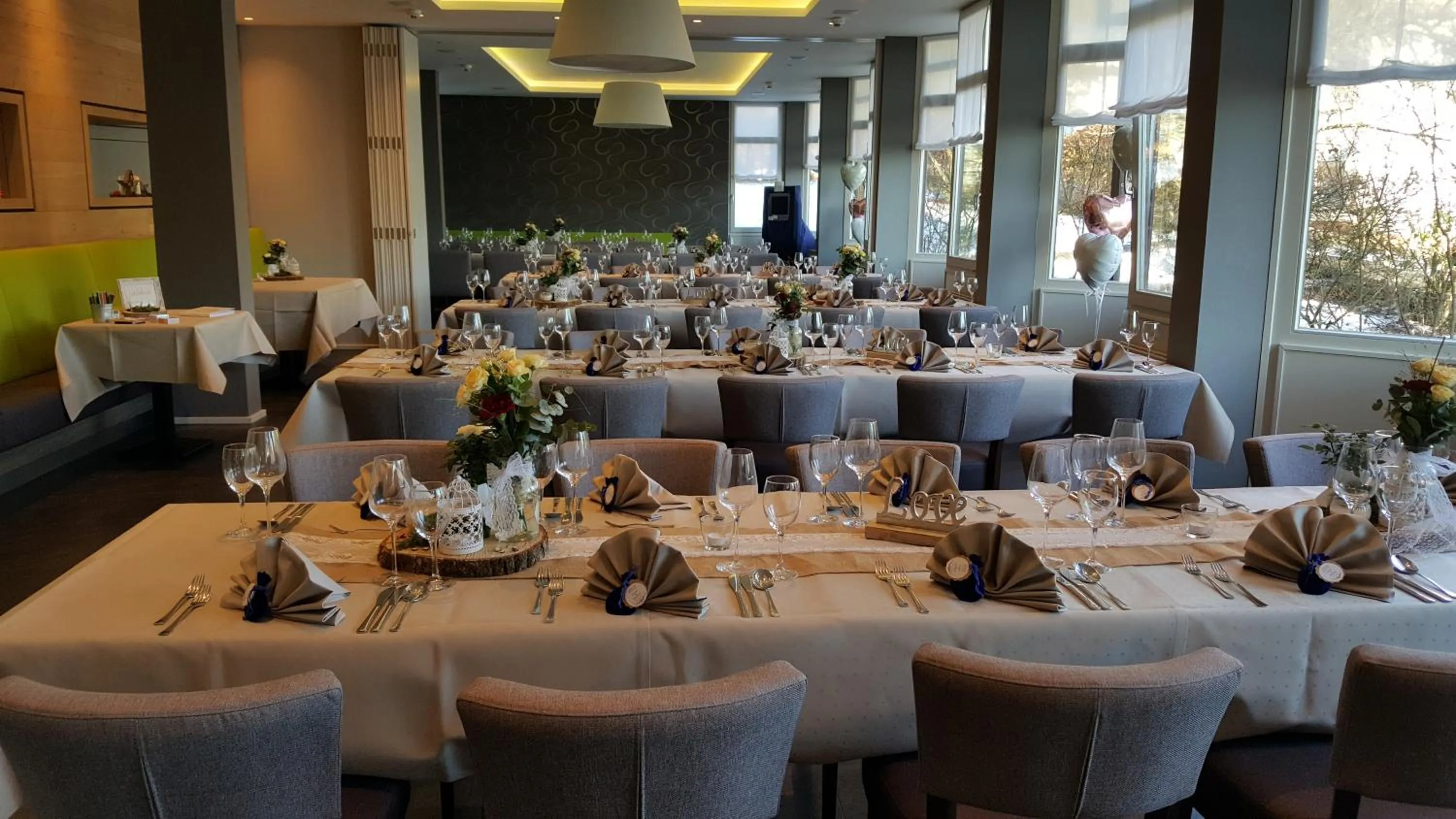 Restaurant/places to eat in Hotel am Schlossberg