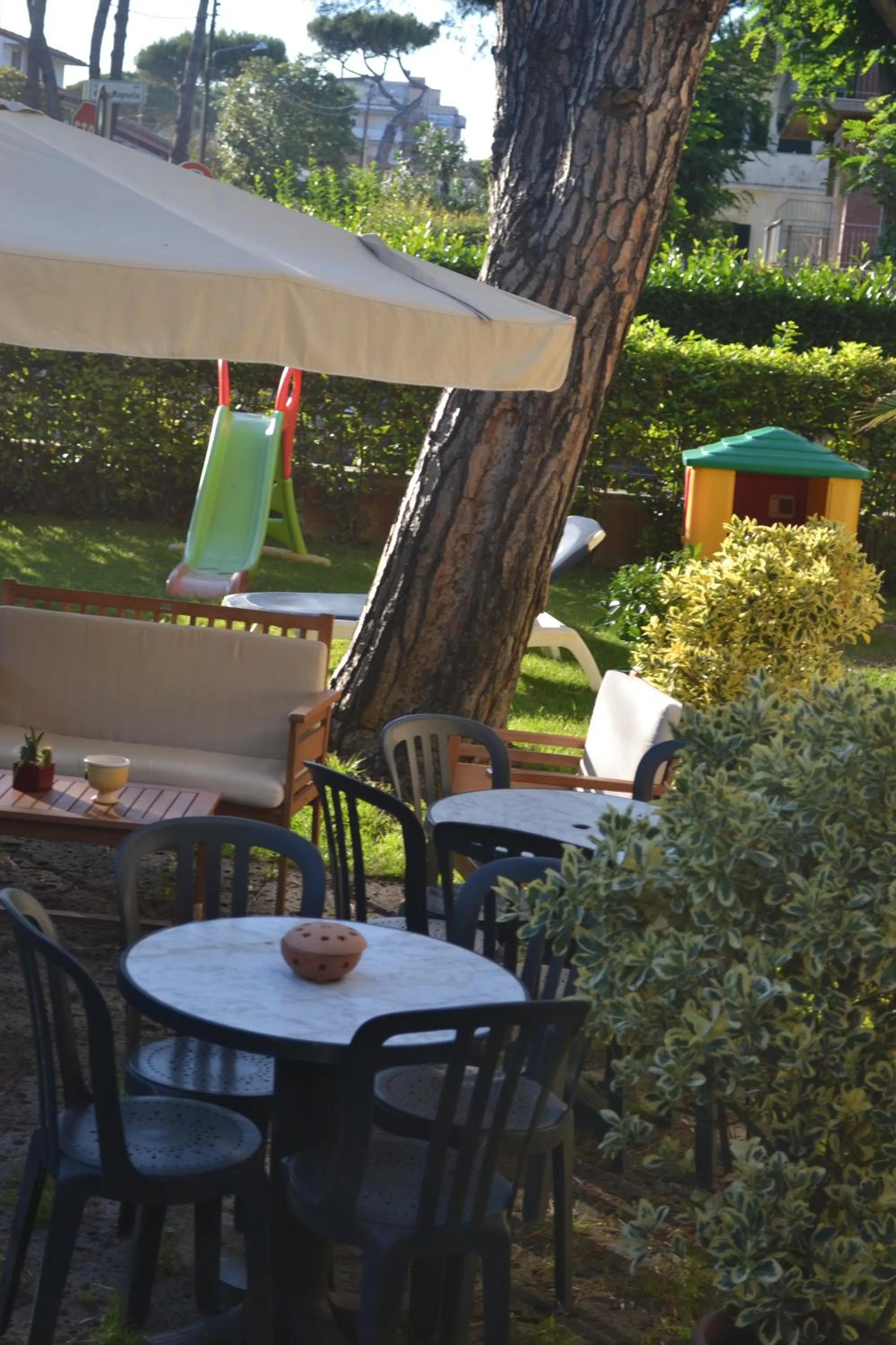 Patio in Hotel Maita