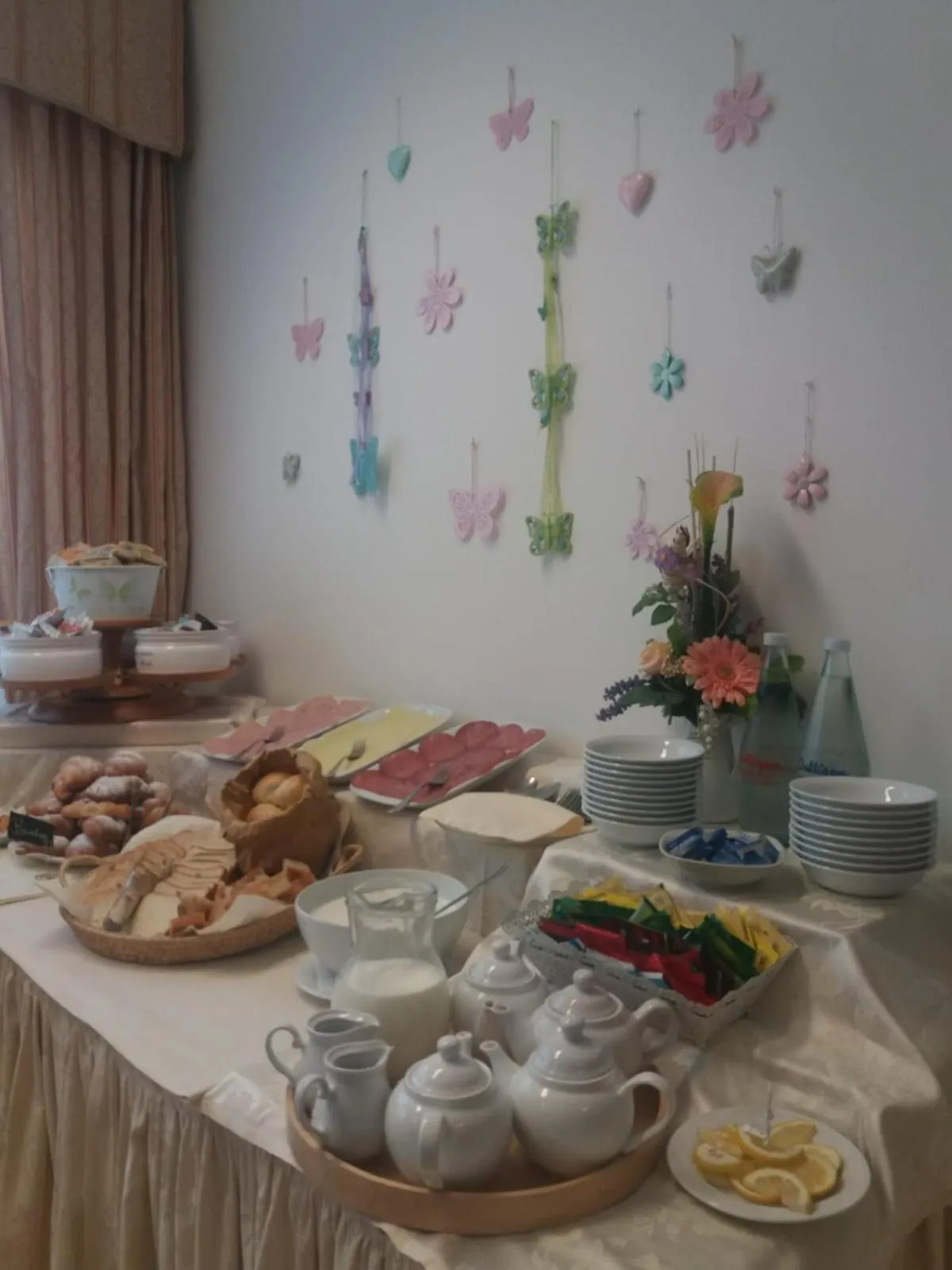 Breakfast in Hotel Maita