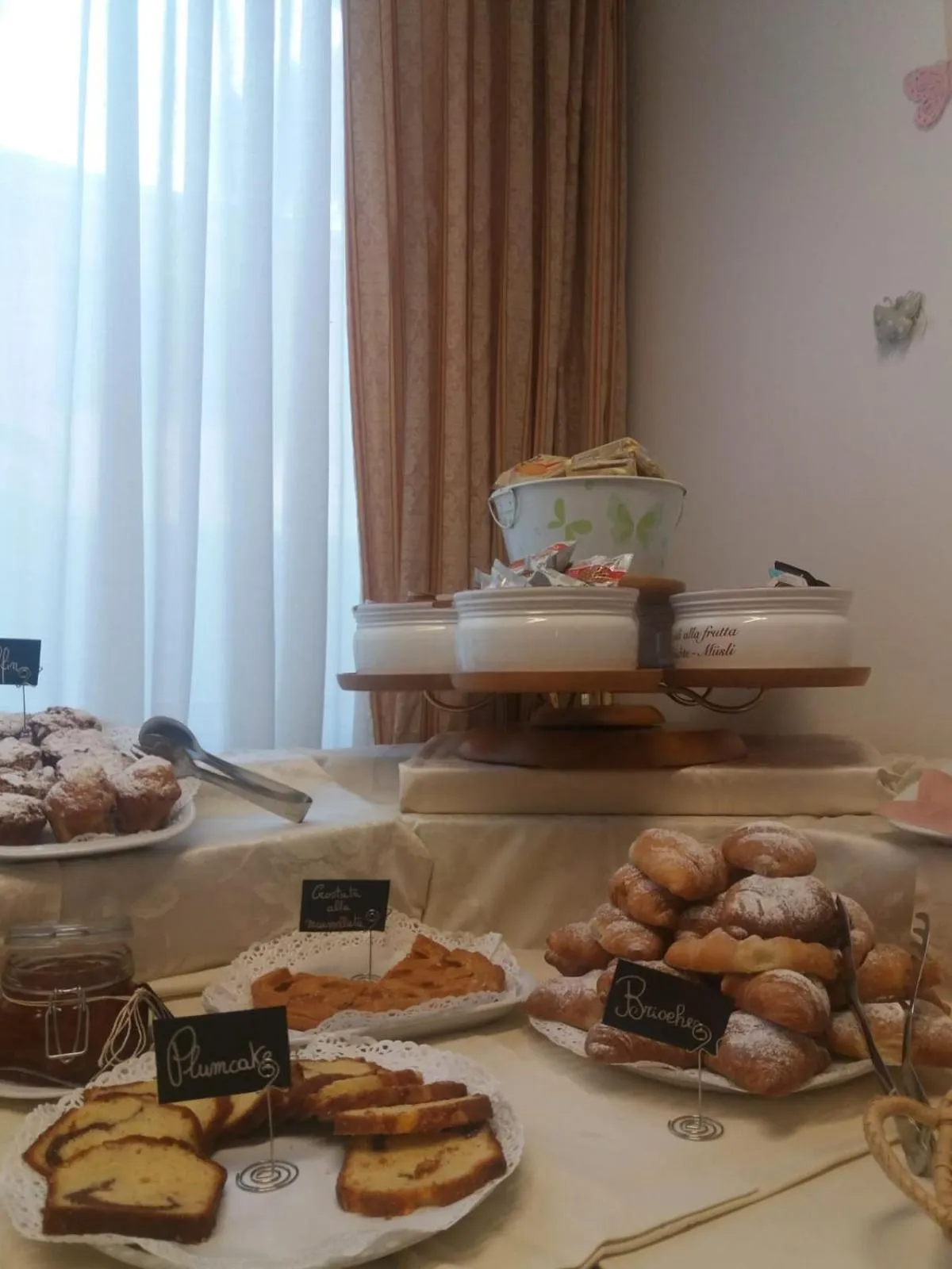 Breakfast in Hotel Maita