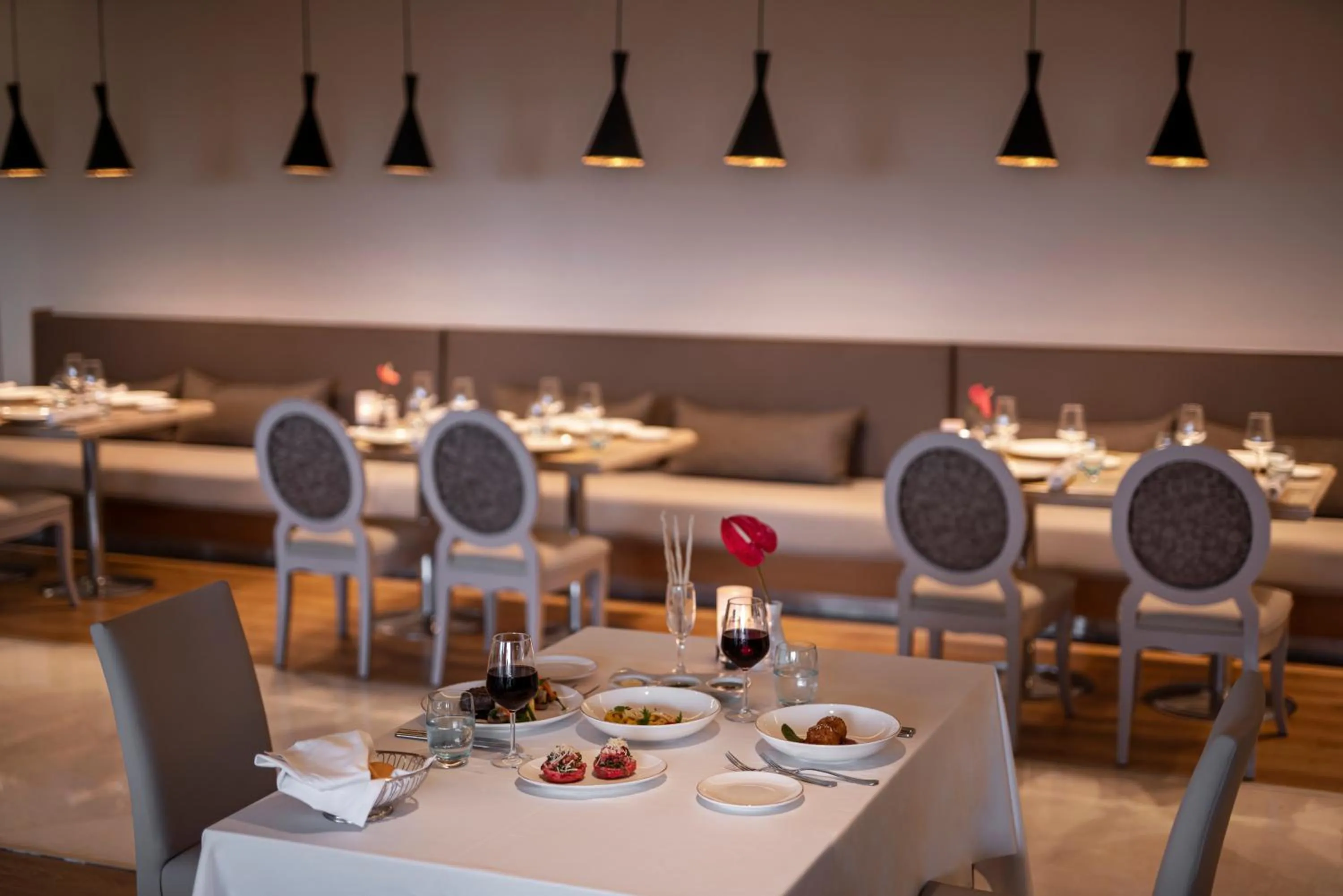 Restaurant/places to eat in Papillon Ayscha Resort & Spa