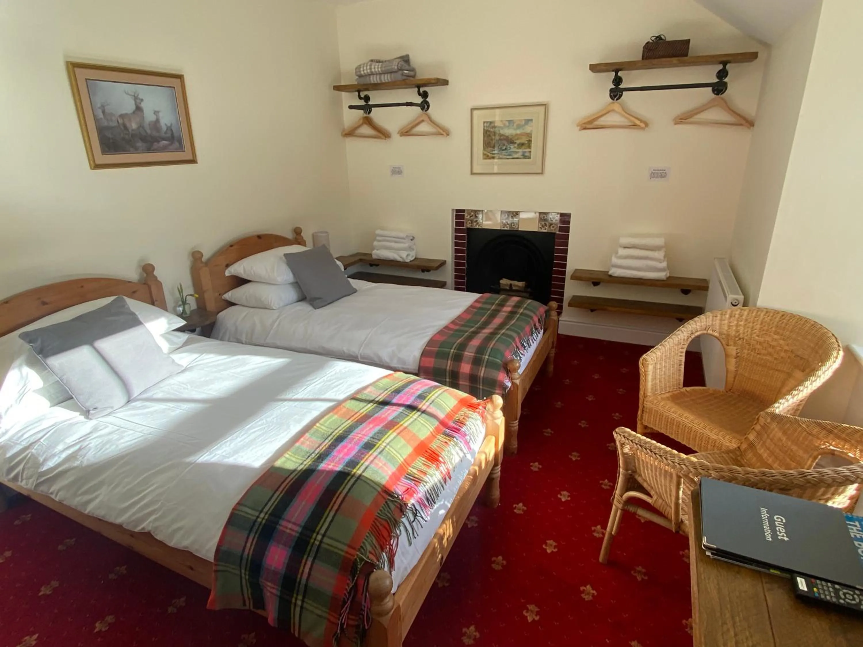 Photo of the whole room, Bed in The Gordon Arms Restaurant with Rooms