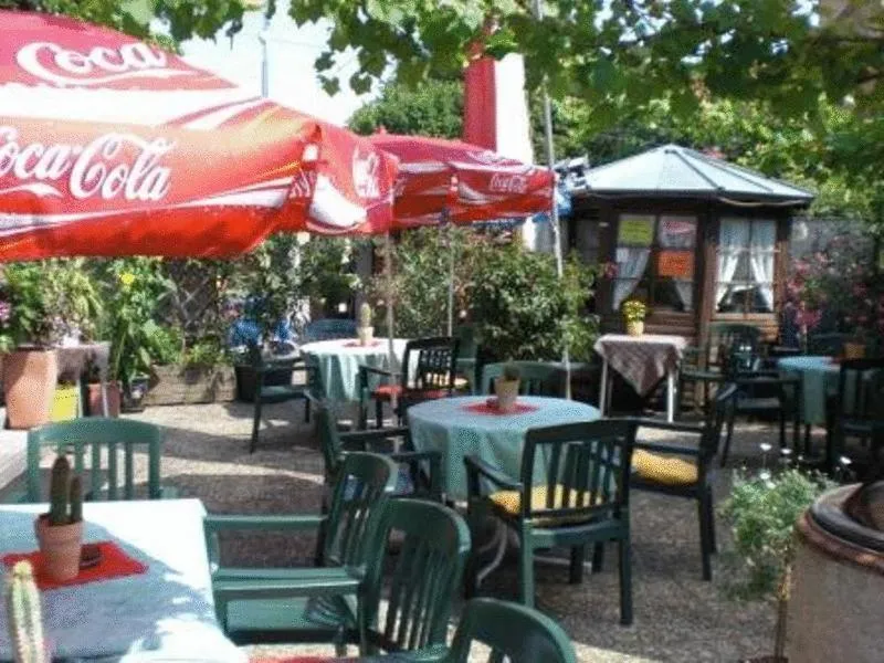 Restaurant/places to eat in Gasthof Post