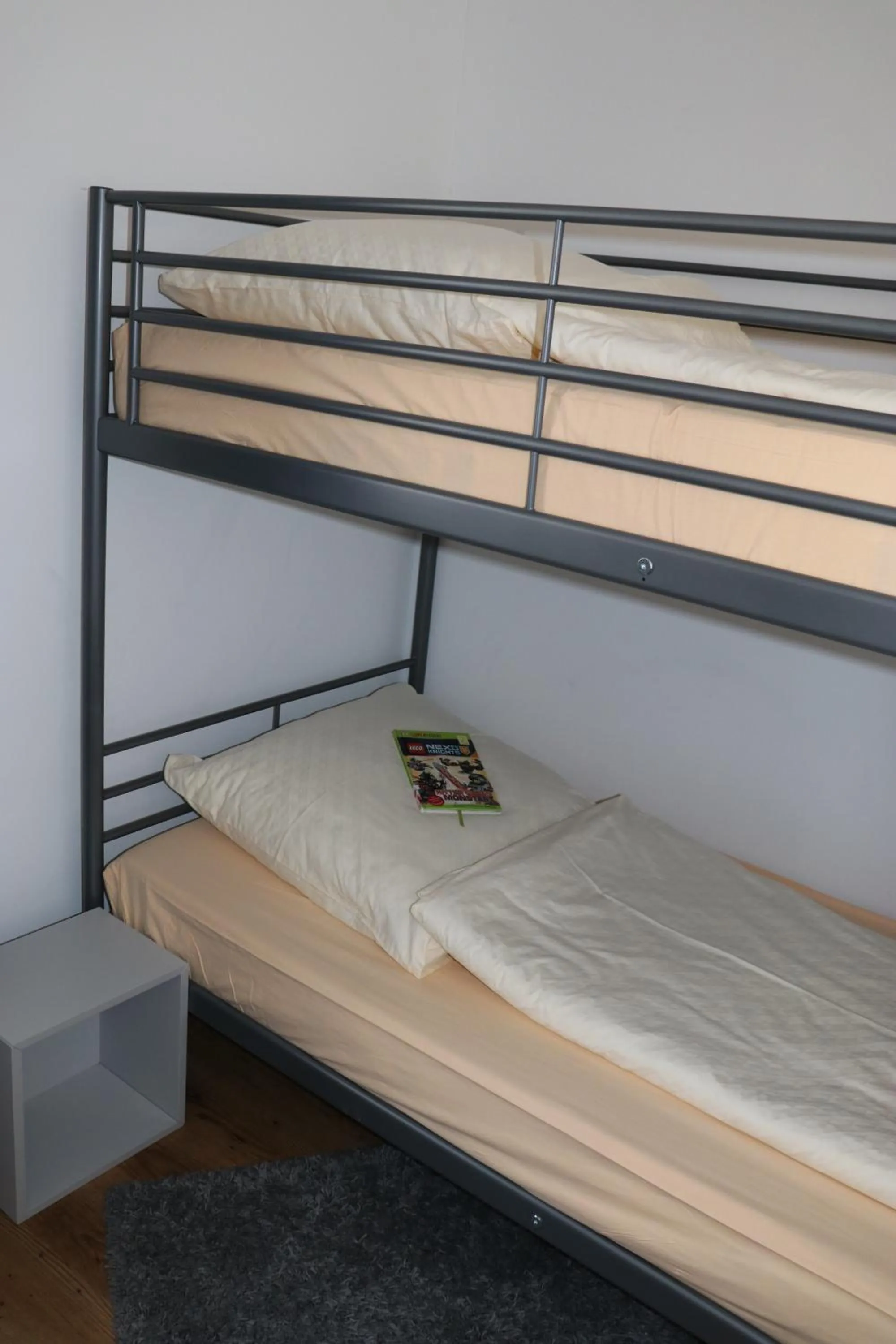bunk bed, Bed in Gasthof Post