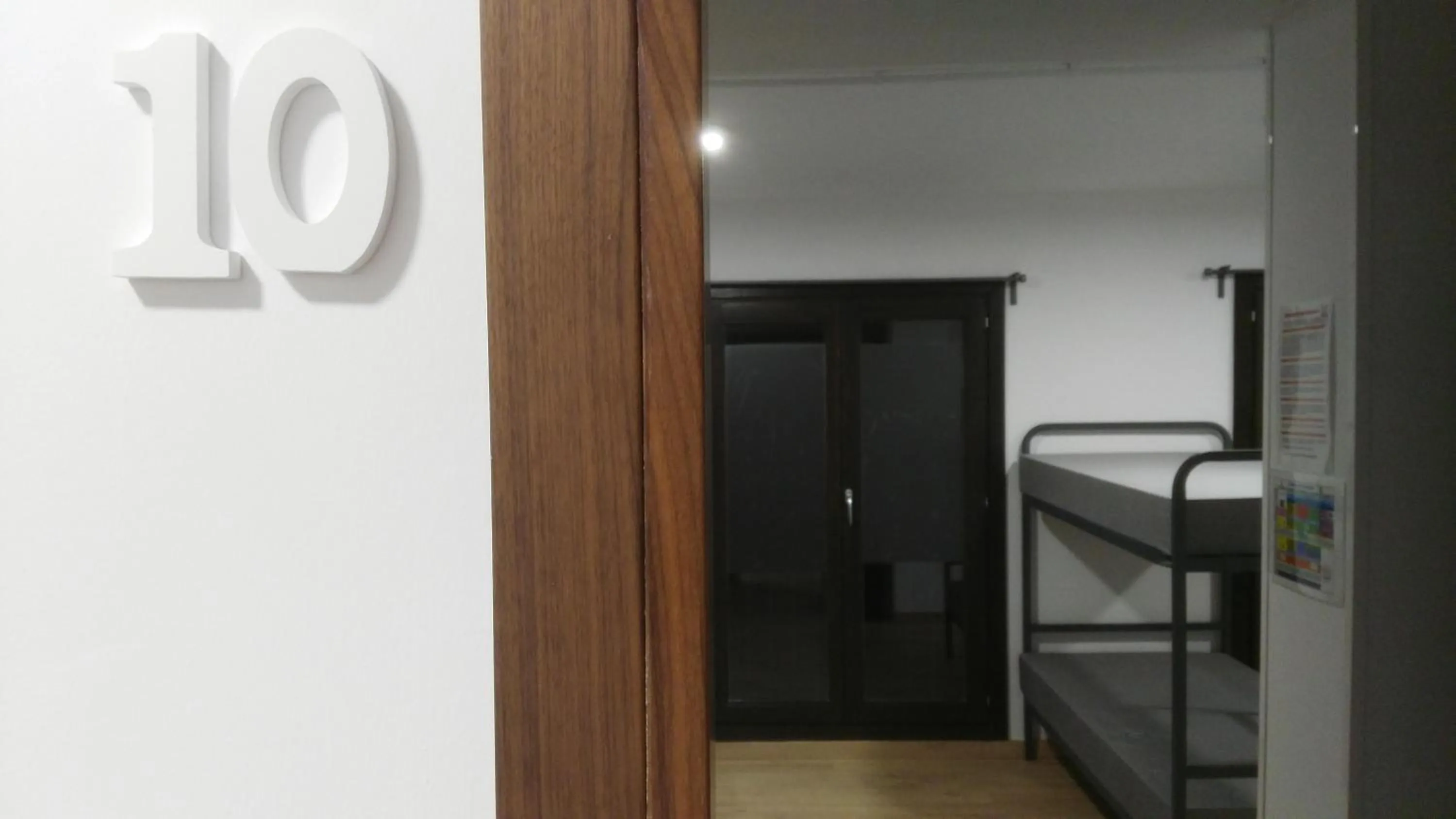 Bedroom in Albergue de Benabarre-CALUMET