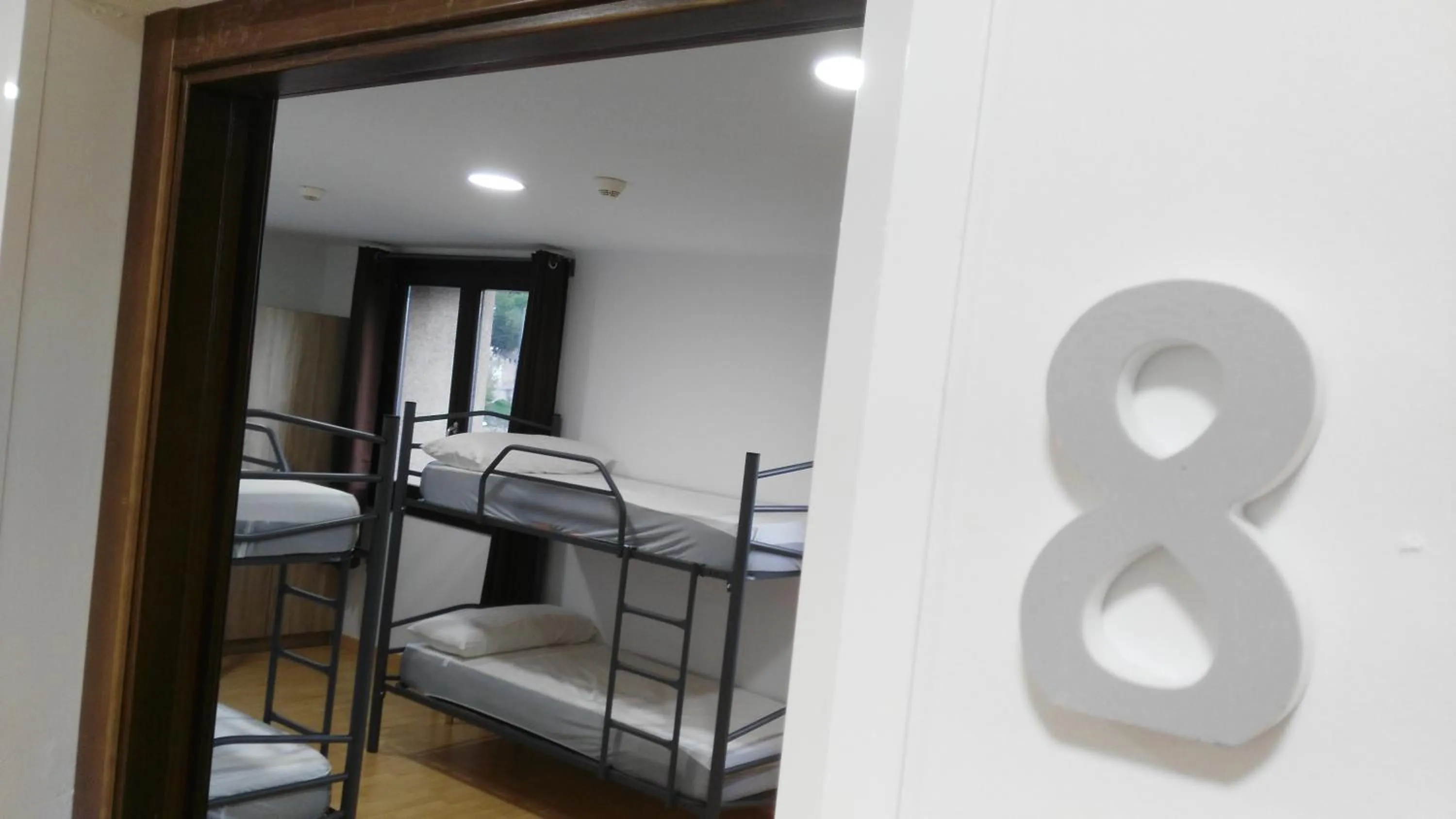 Photo of the whole room in Albergue de Benabarre-CALUMET