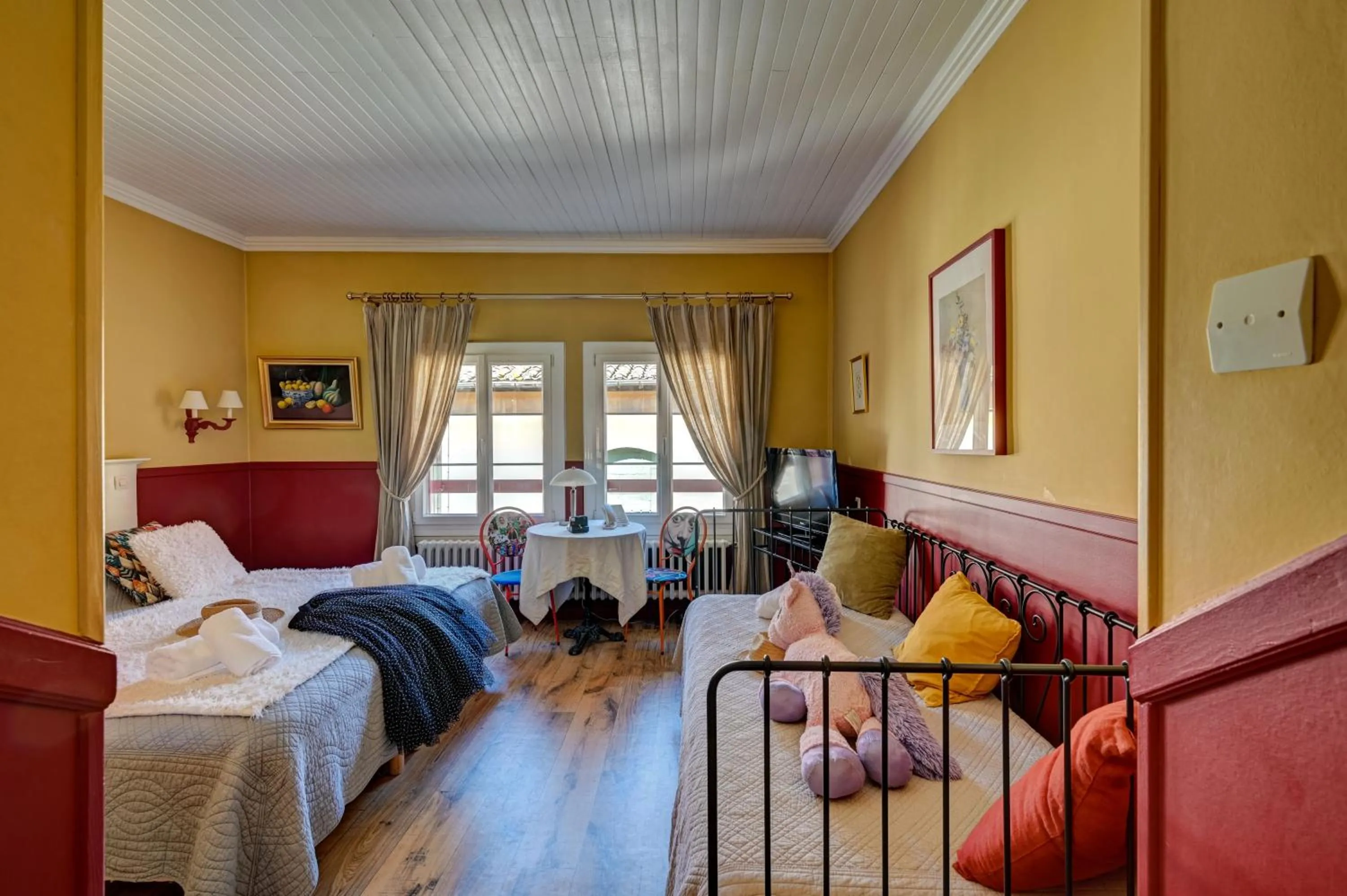 Photo of the whole room, Bed in Hotel Des Artistes