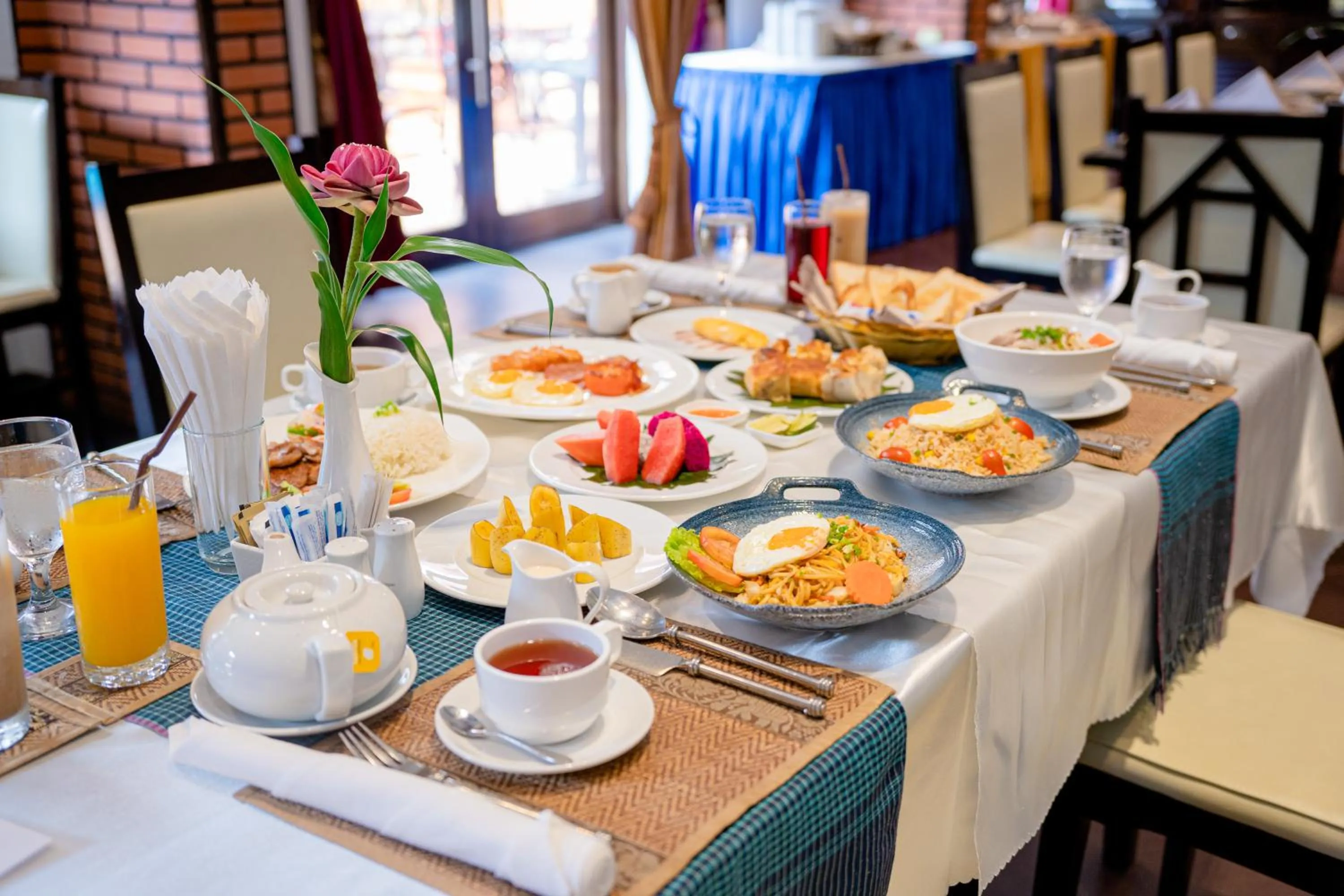 Asian breakfast in Sokchea Angkor Hotel