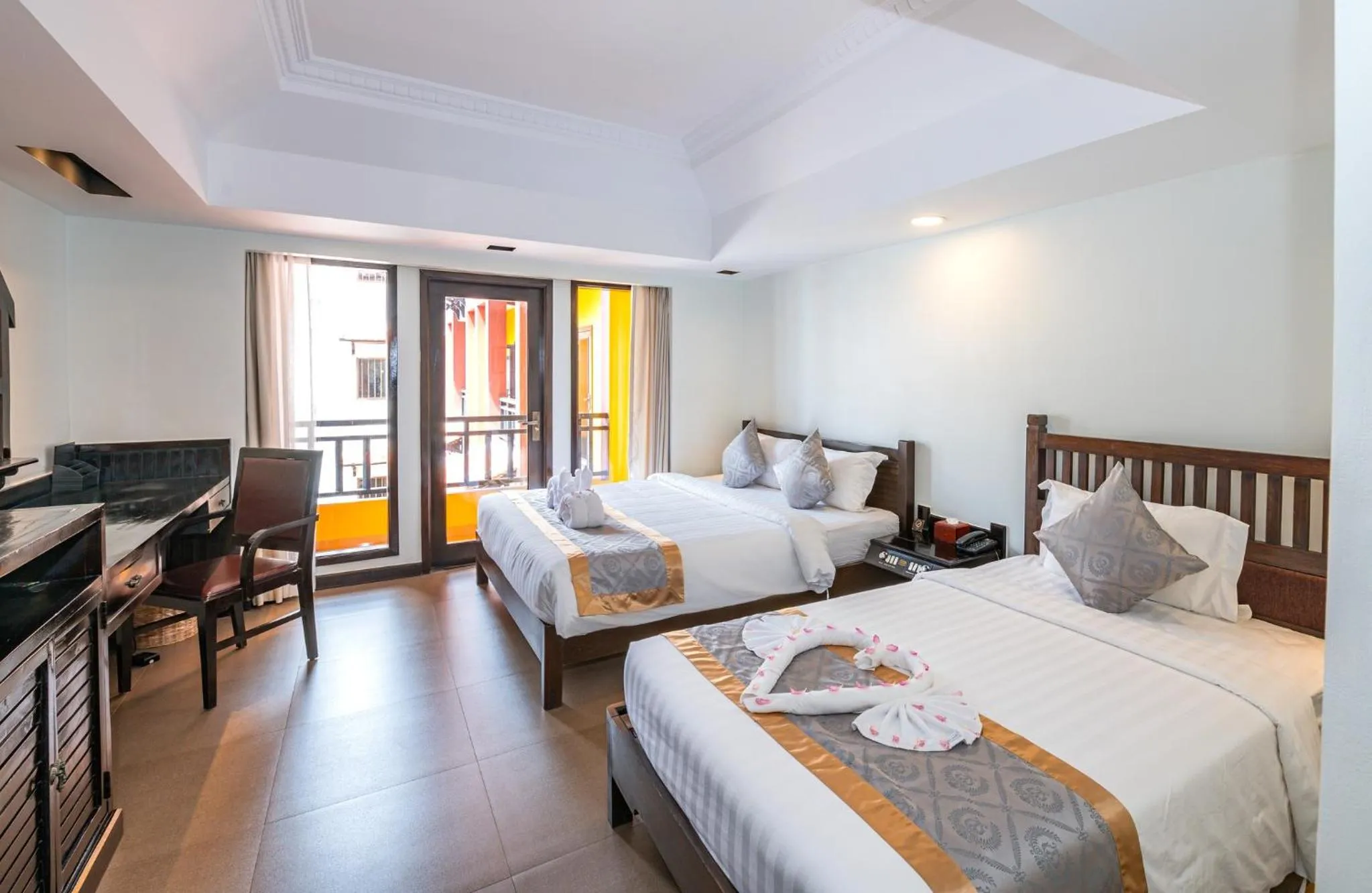 Bed in Sokchea Angkor Hotel