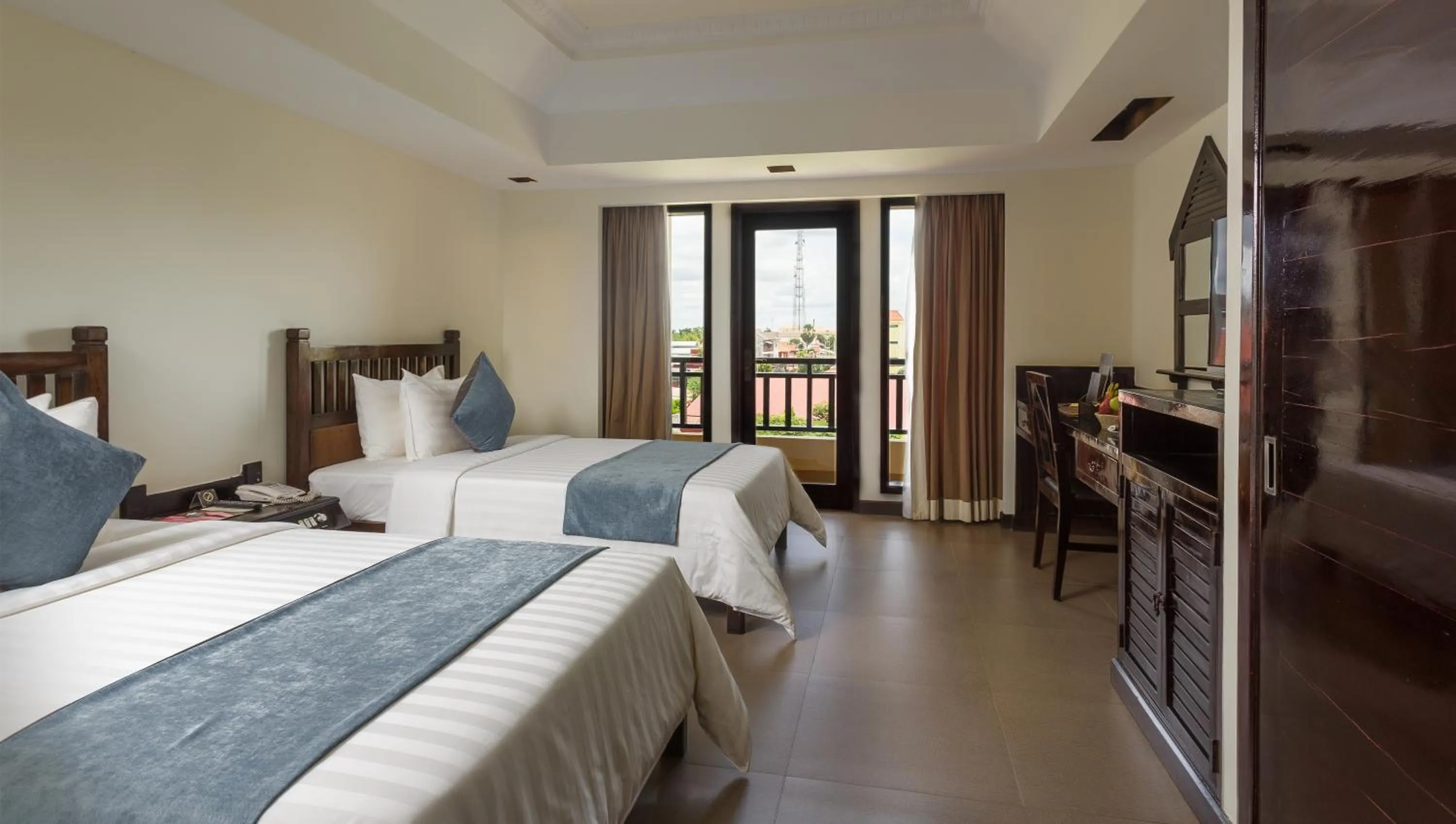 Balcony/Terrace, Bed in Sokchea Angkor Hotel