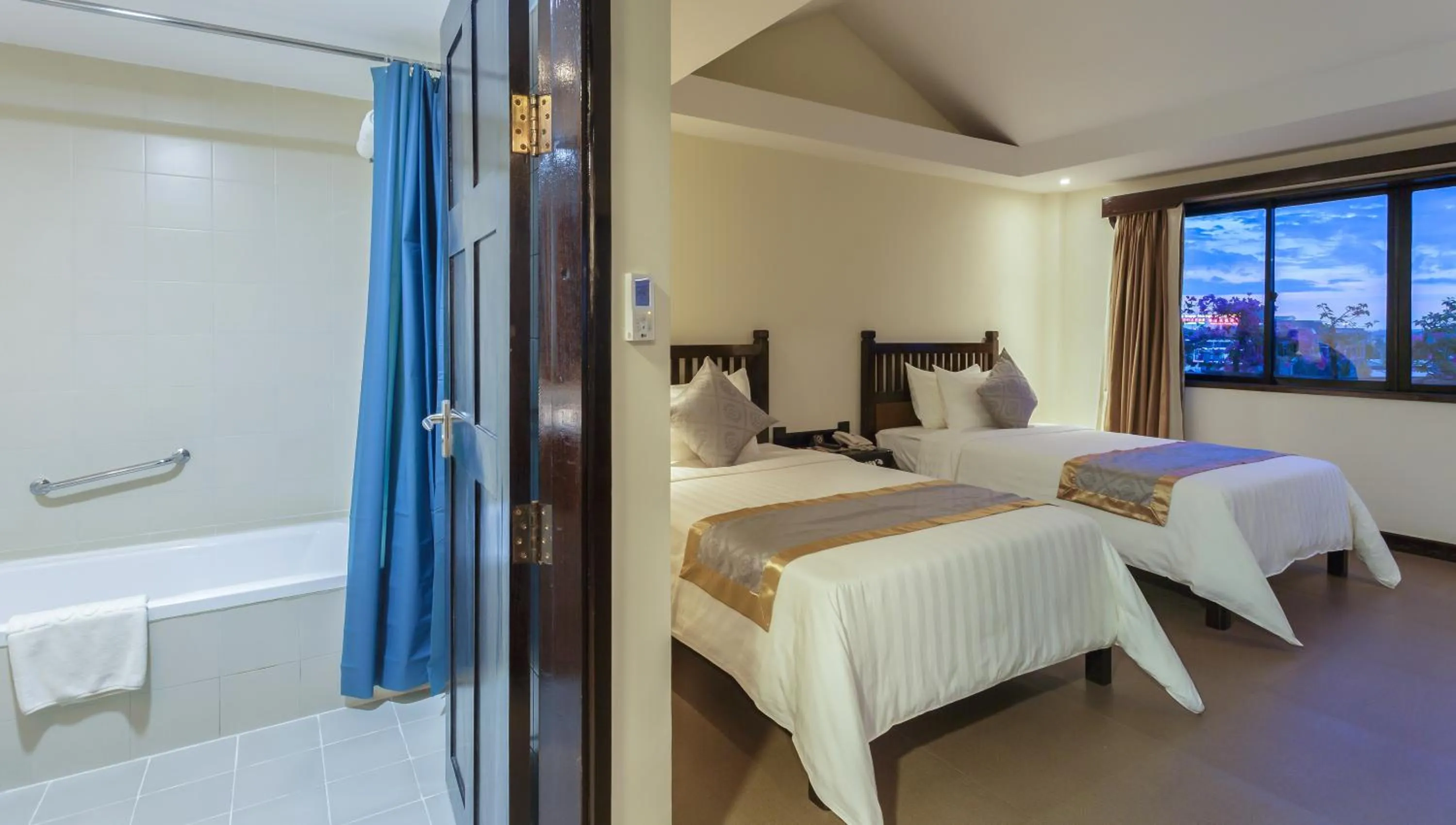 Bedroom, Bed in Sokchea Angkor Hotel