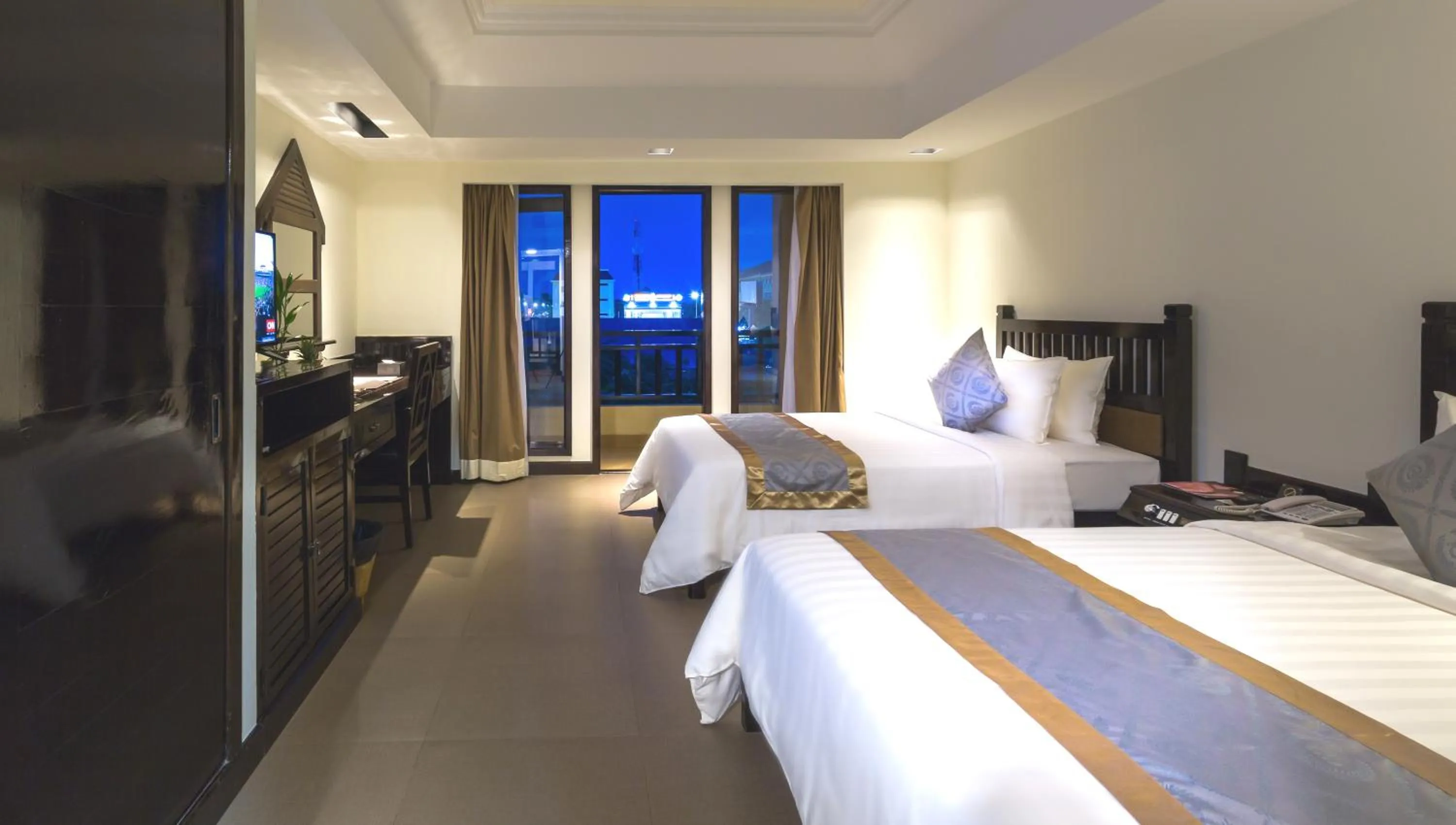 Balcony/Terrace, Bed in Sokchea Angkor Hotel