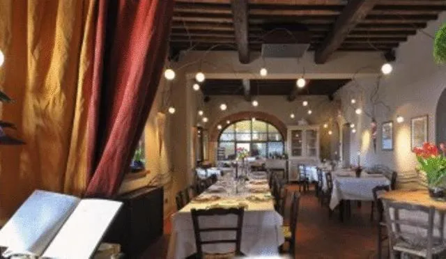 Restaurant/places to eat in La Torre wine resort