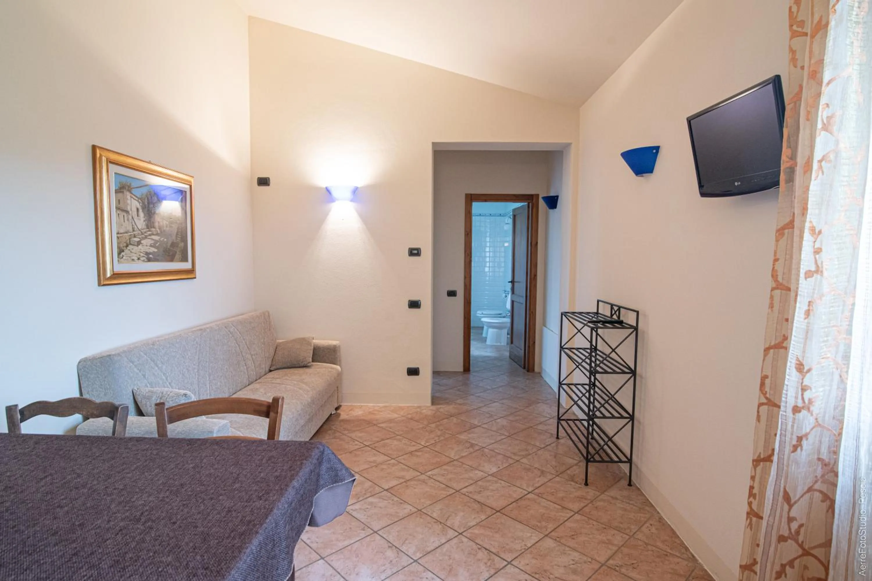 Photo of the whole room in La Torre wine resort