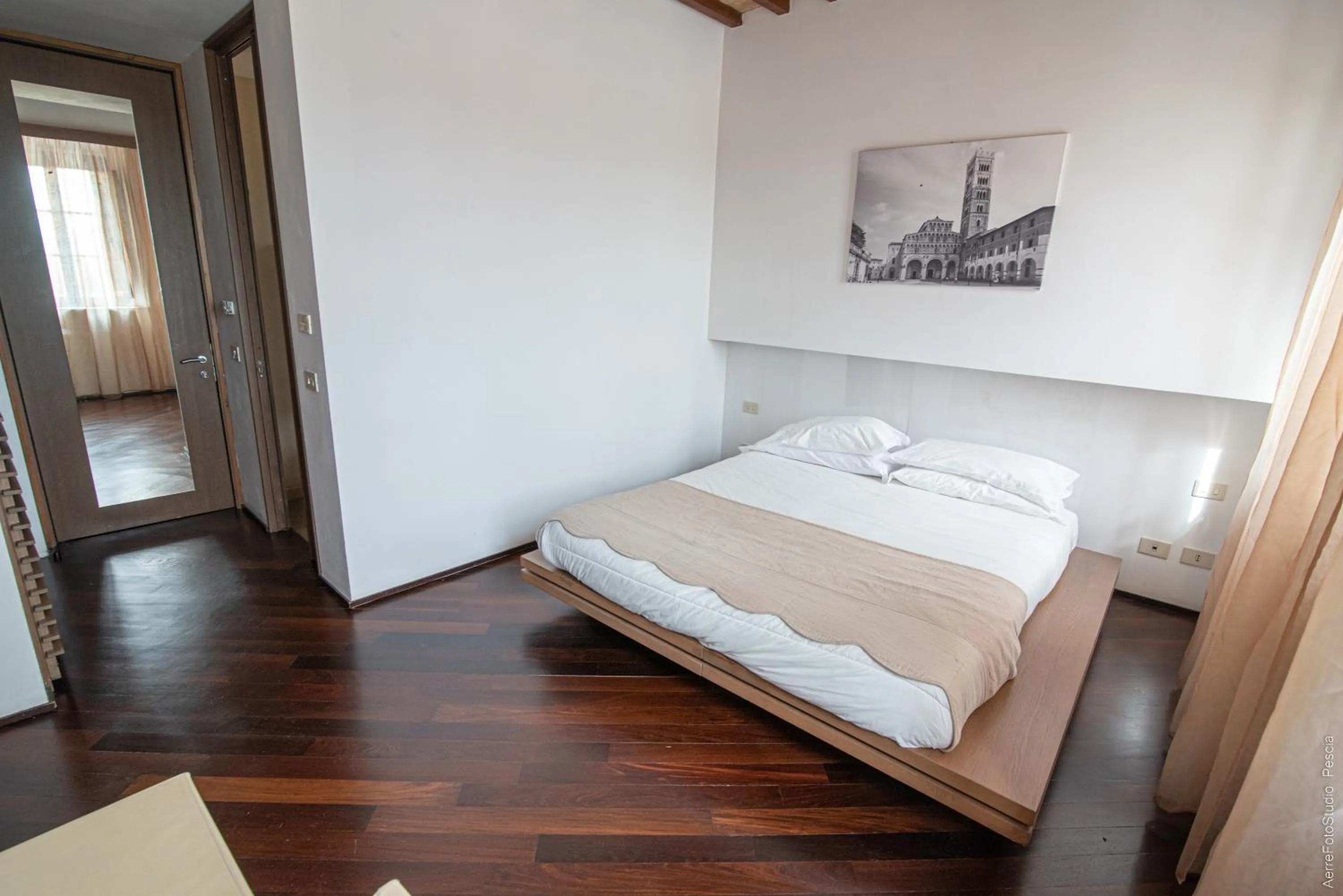 Bed in La Torre wine resort