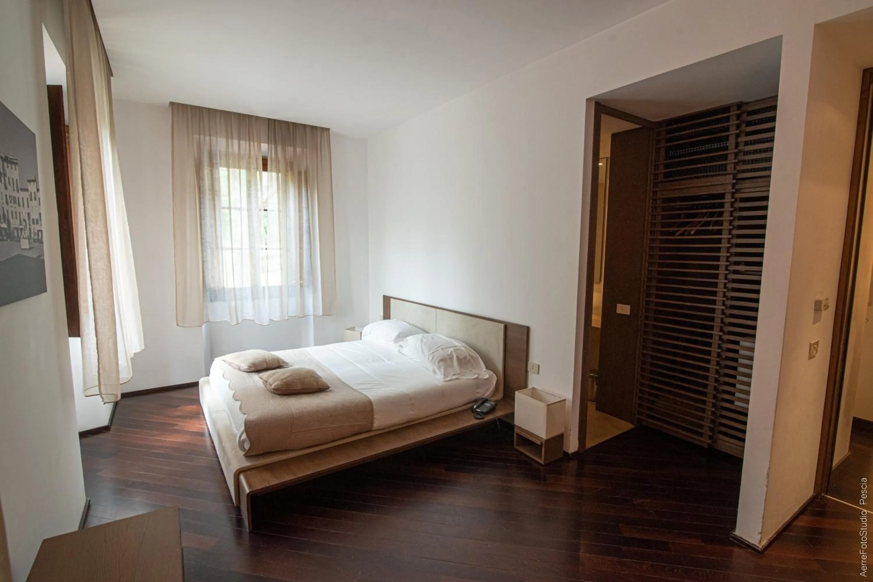 Bed in La Torre wine resort