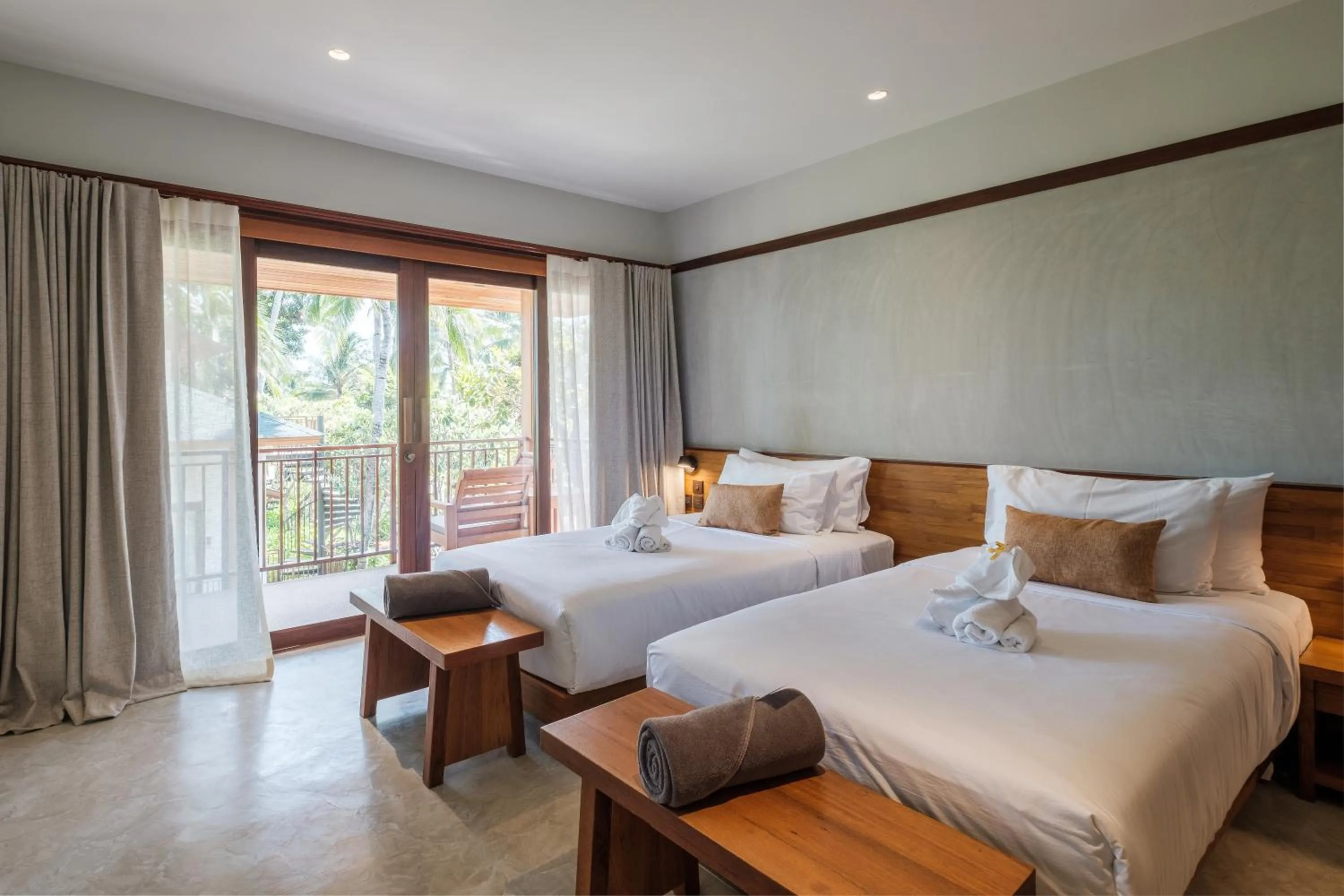 Bed in Banana Fan Sea Resort