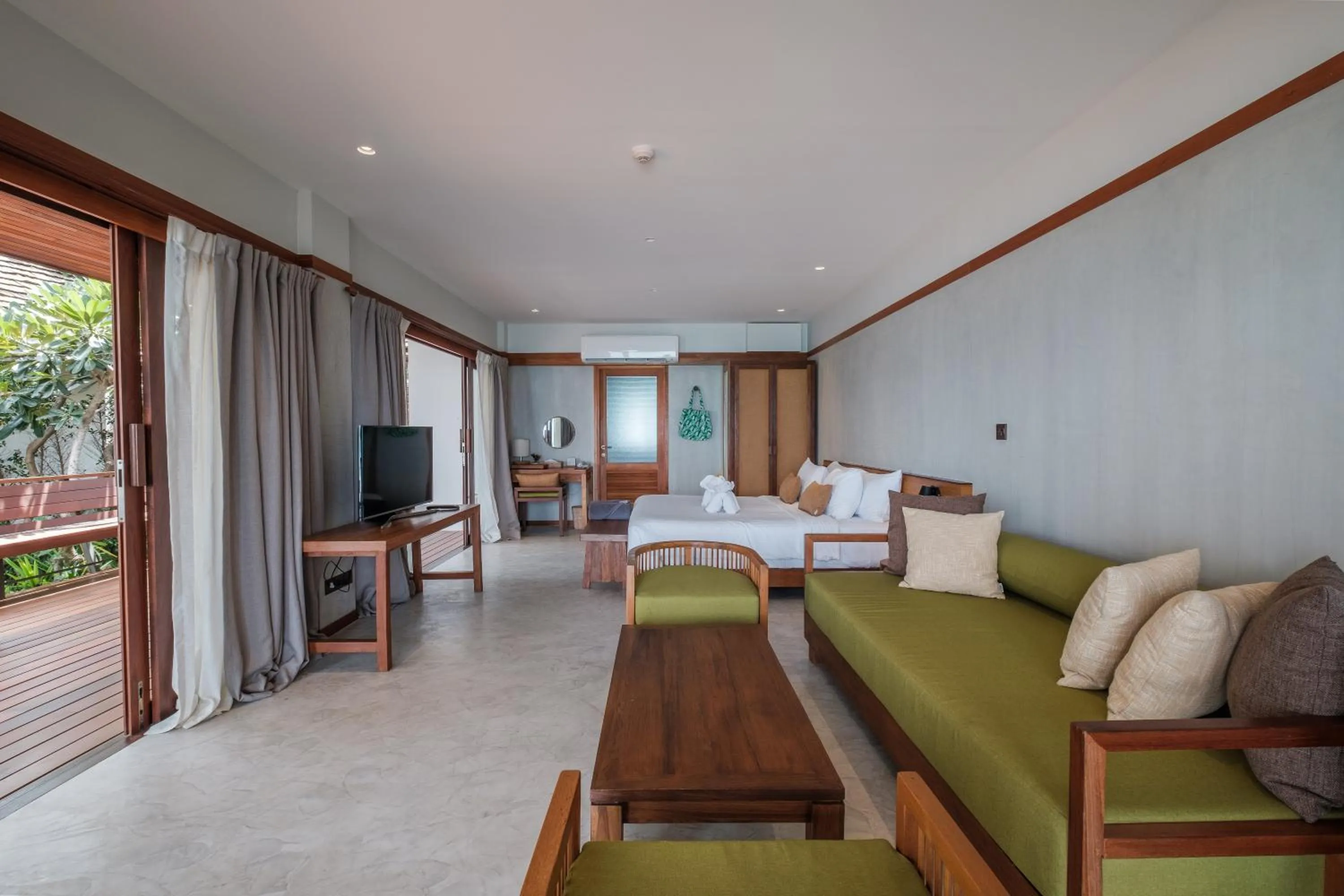 Bed in Banana Fan Sea Resort