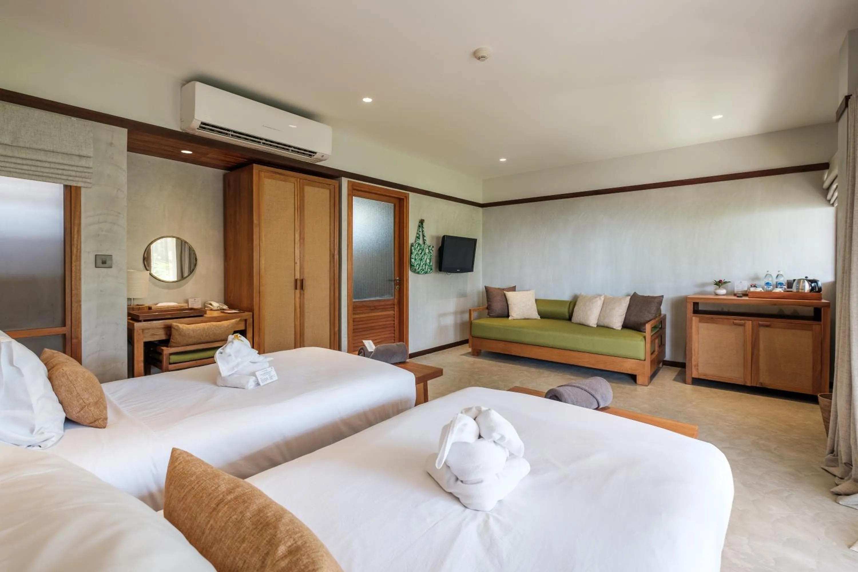 Bed in Banana Fan Sea Resort