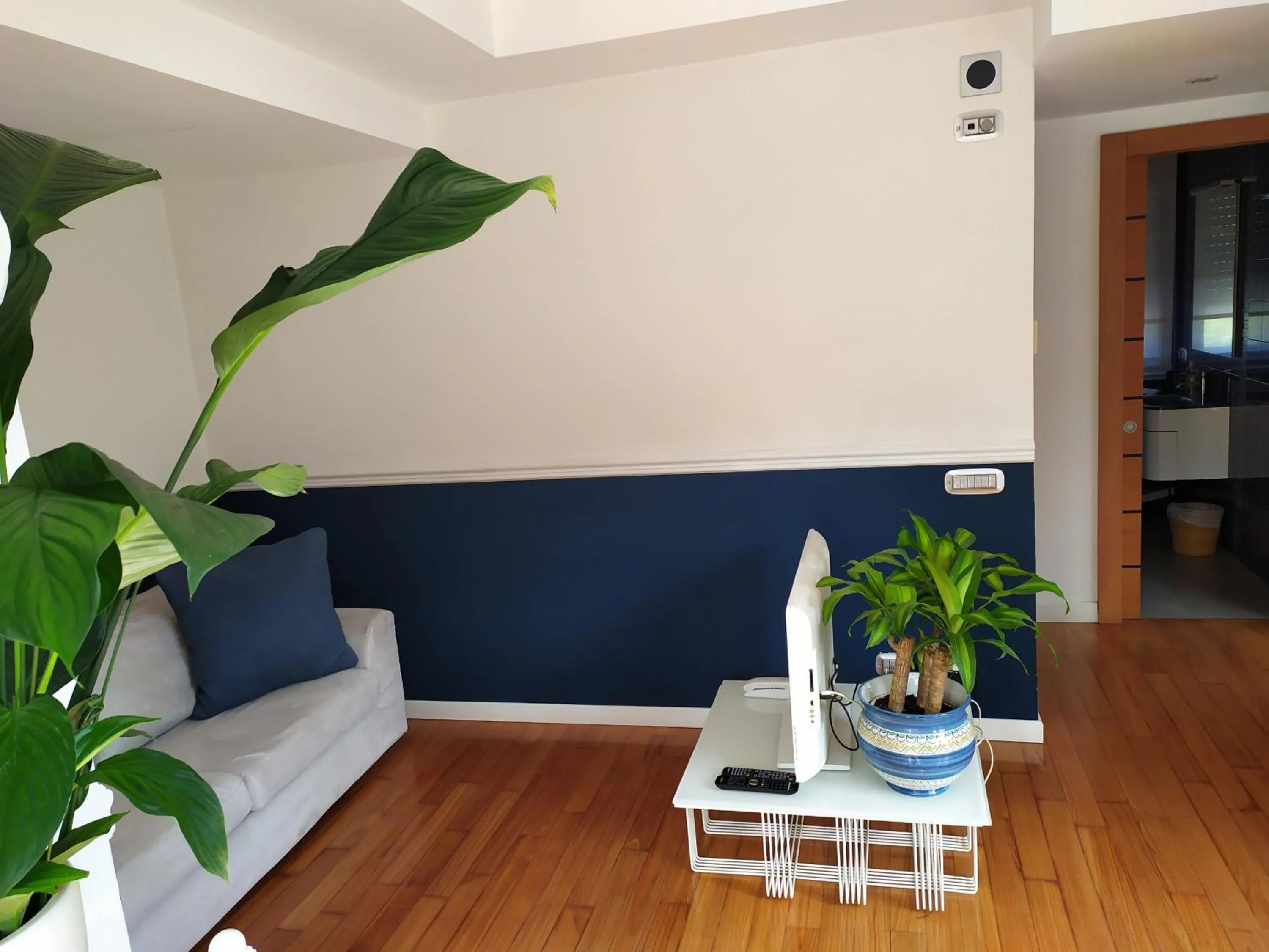 Living room in Cubo Apartments