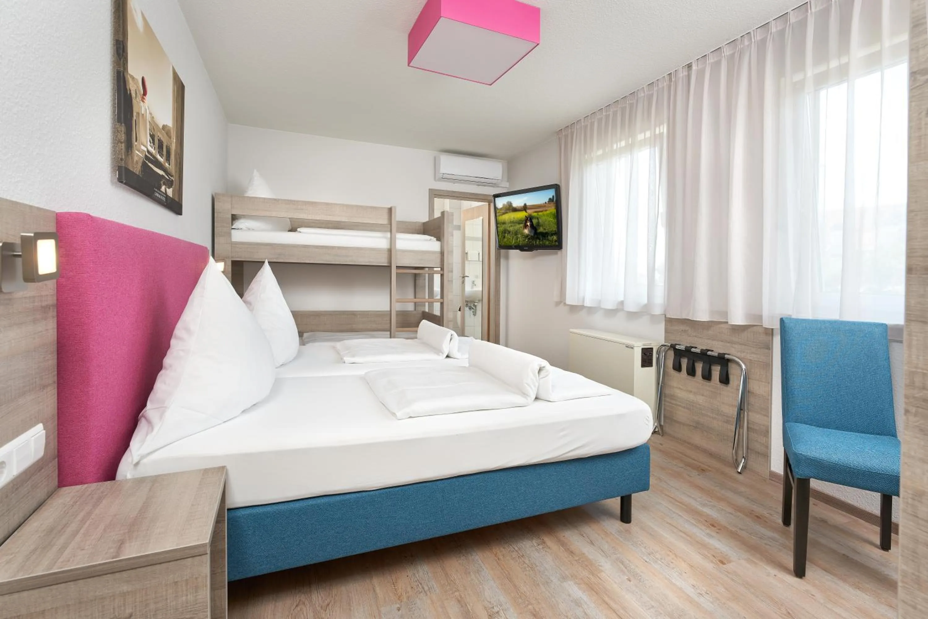 bunk bed, Bed in Gästehaus Mythos