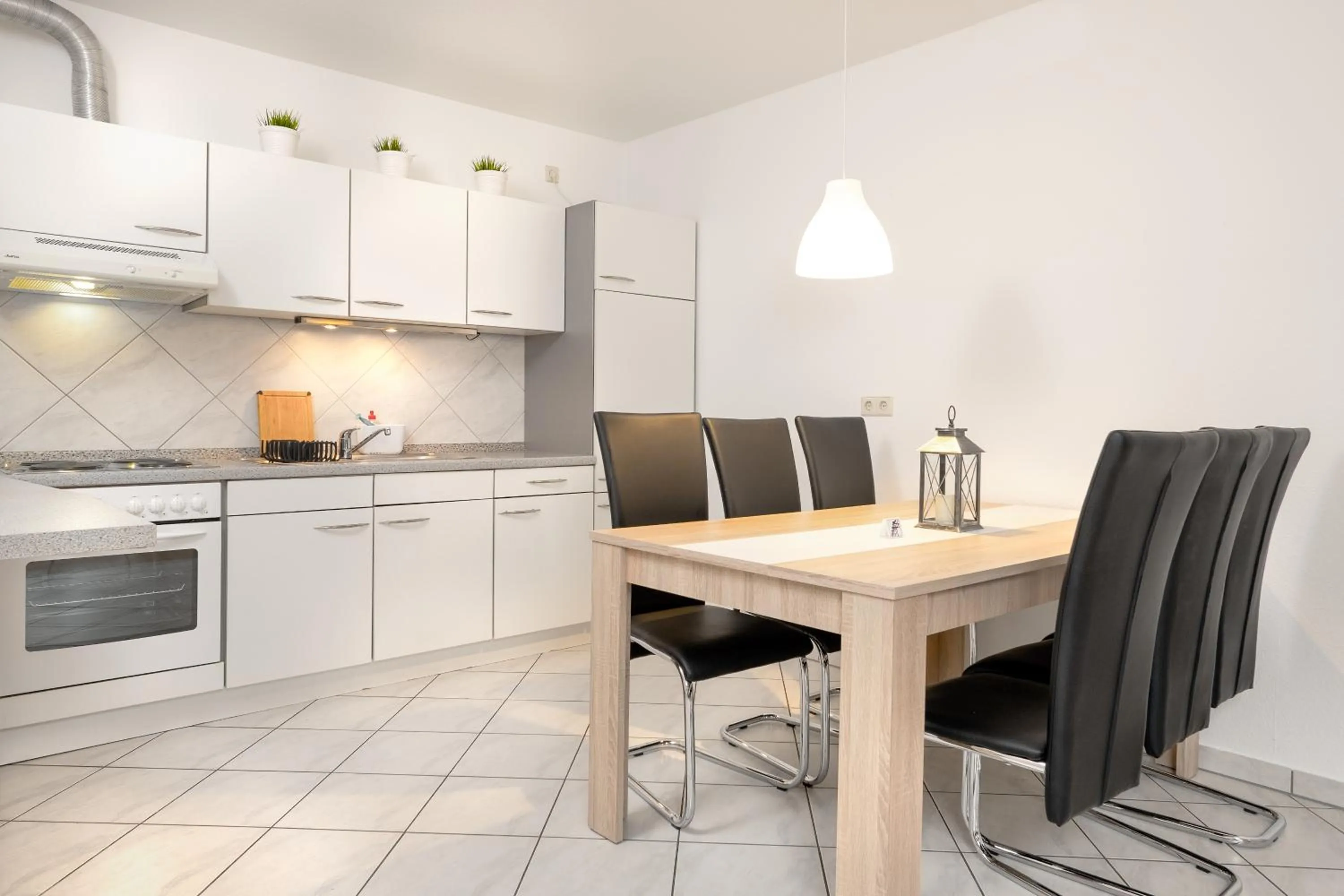 Kitchen or kitchenette in Gästehaus Mythos