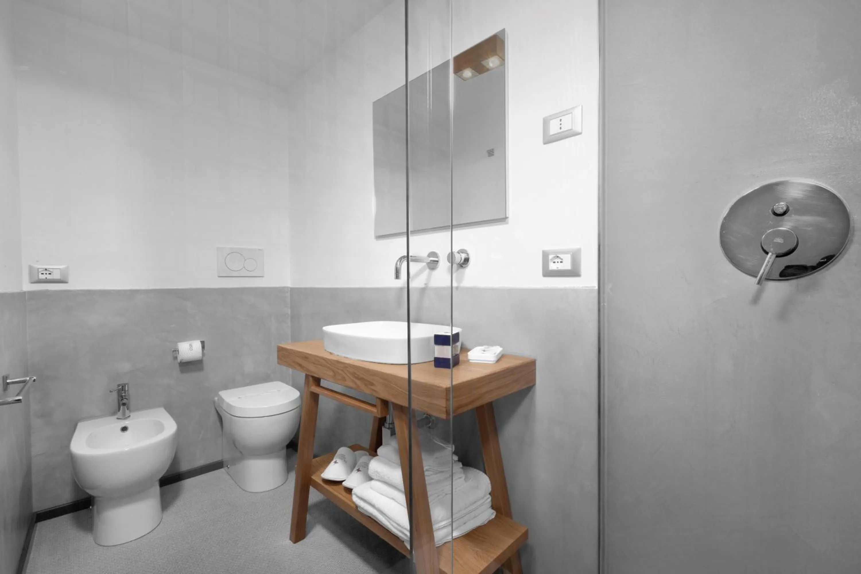 Bathroom in La Piazzetta Guest House