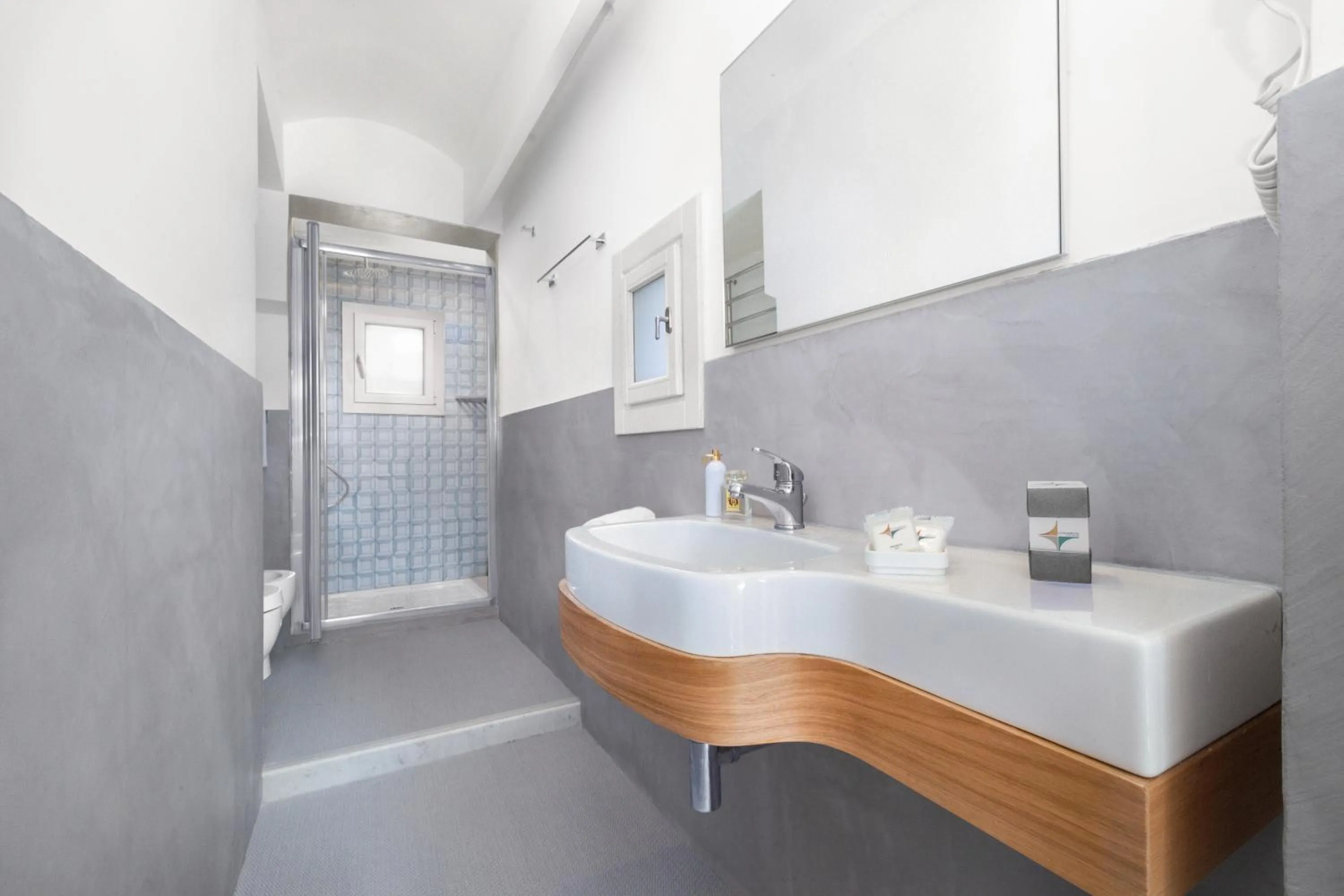 Bathroom in La Piazzetta Guest House