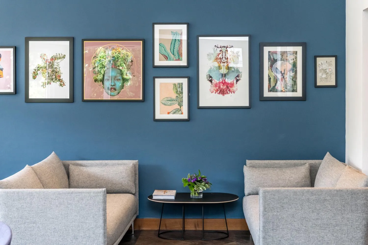 Lounge or bar in The Scholar