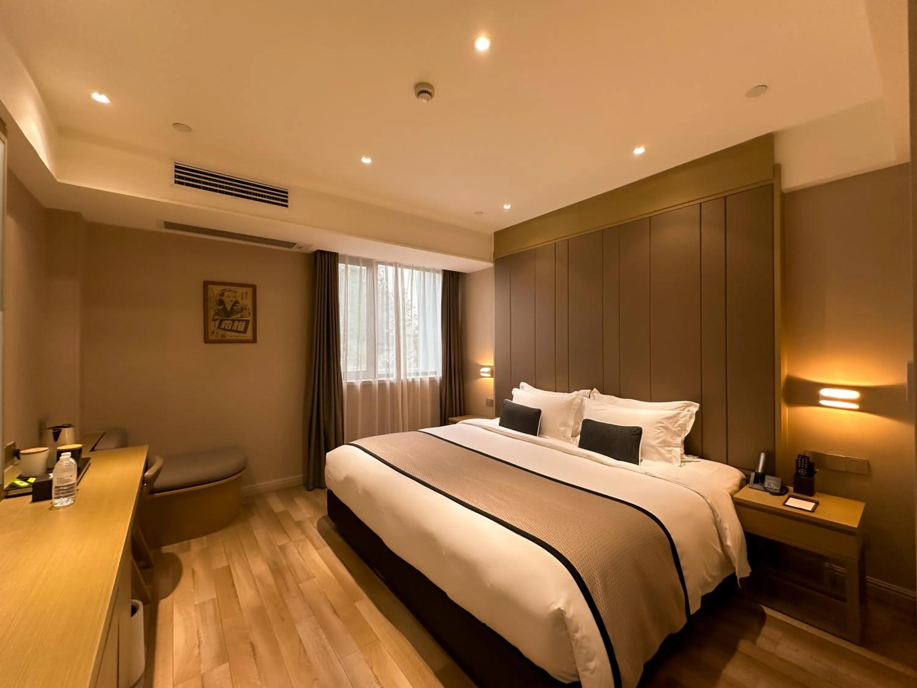Photo of the whole room, Bed in SHANGHAI-DECO Hotel-Free shuttle bus to Pudong Airport and Disneyland