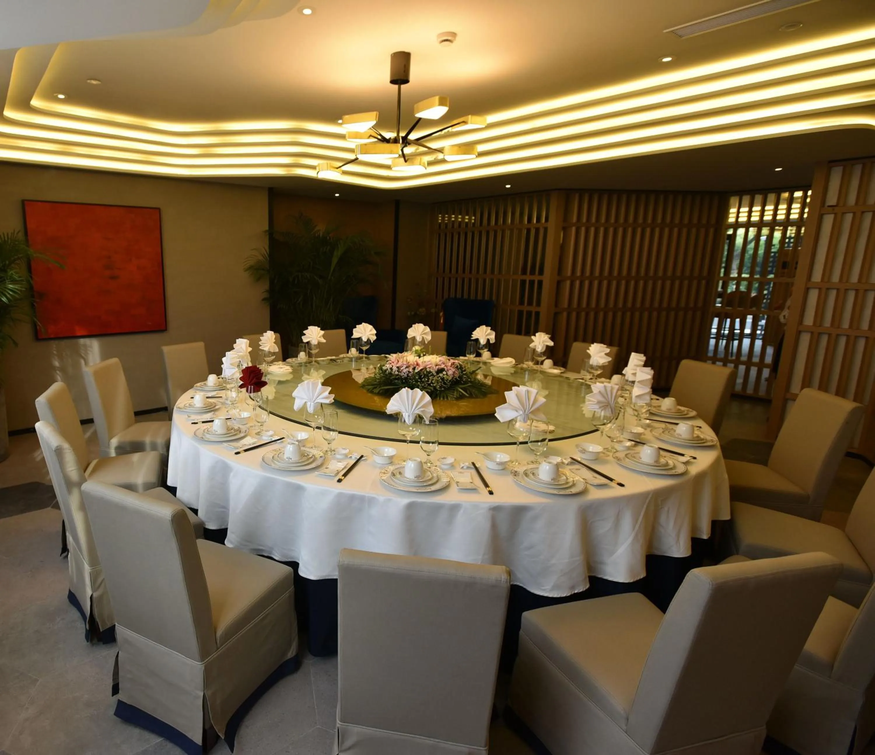 Restaurant/places to eat in SHANGHAI-DECO Hotel-Free shuttle bus to Pudong Airport and Disneyland