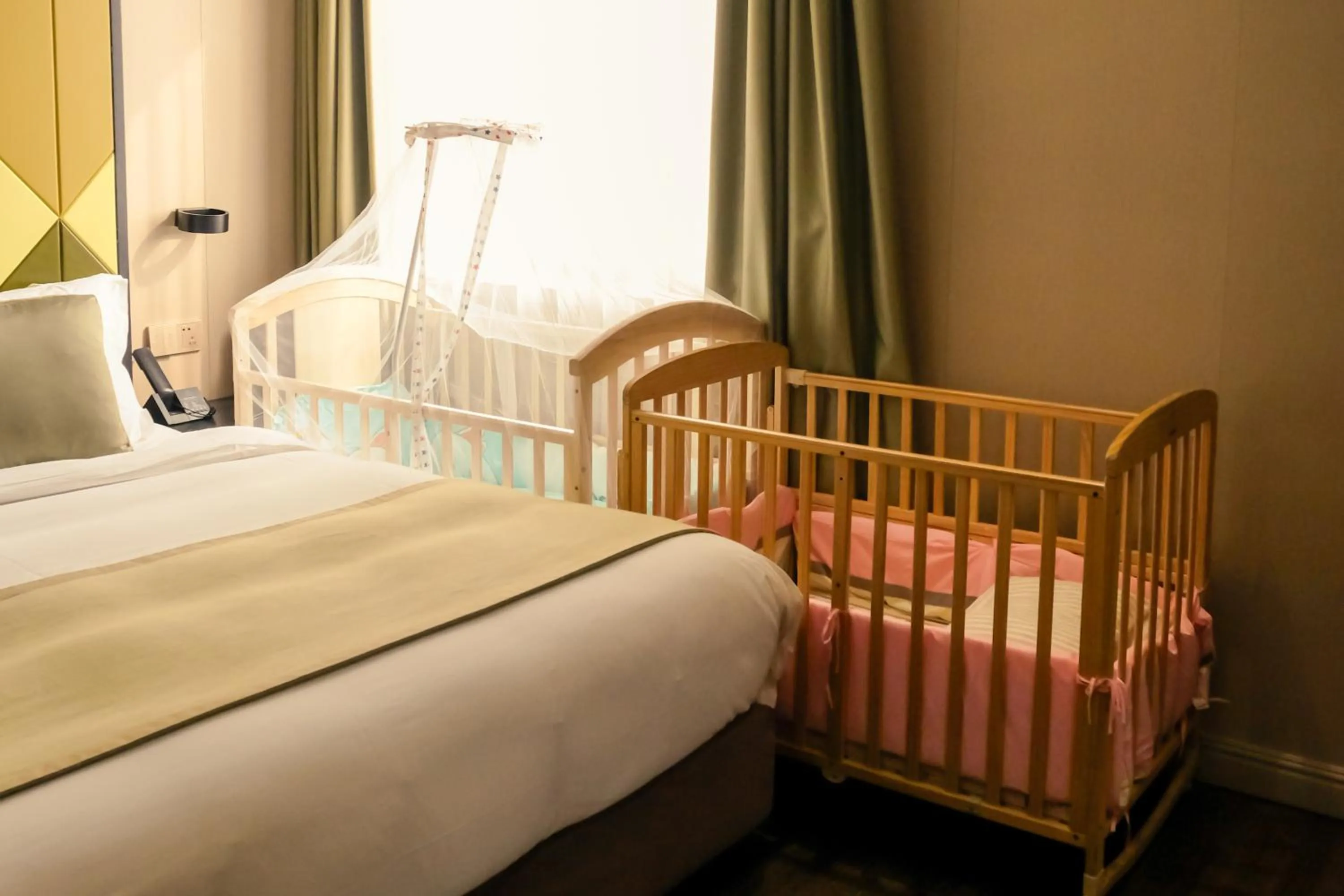 Bedroom, Bed in SHANGHAI-DECO Hotel-Free shuttle bus to Pudong Airport and Disneyland
