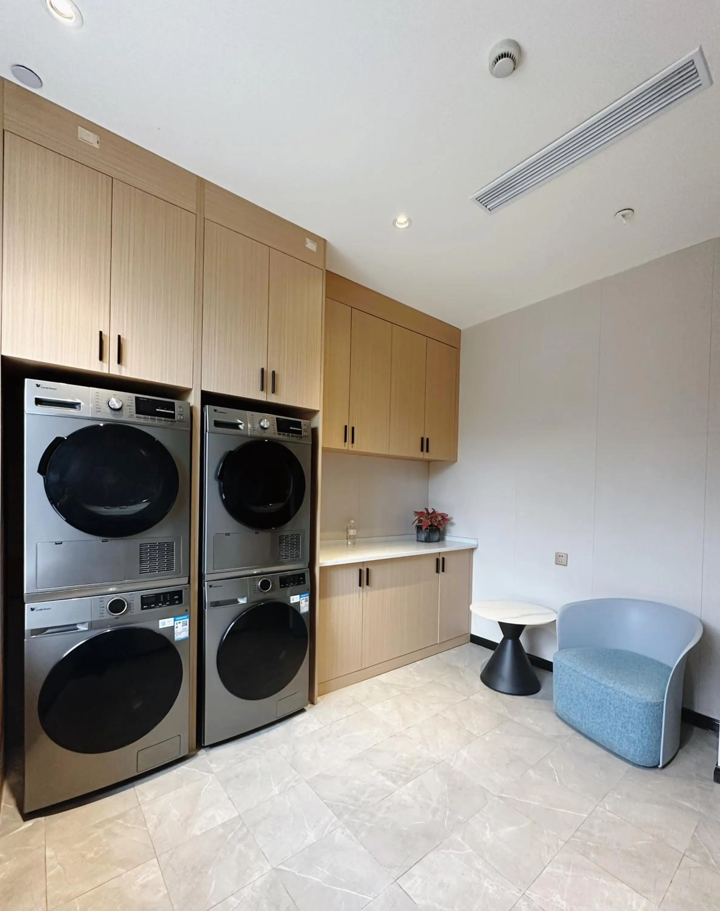washing machine in SHANGHAI-DECO Hotel-Free shuttle bus to Pudong Airport and Disneyland