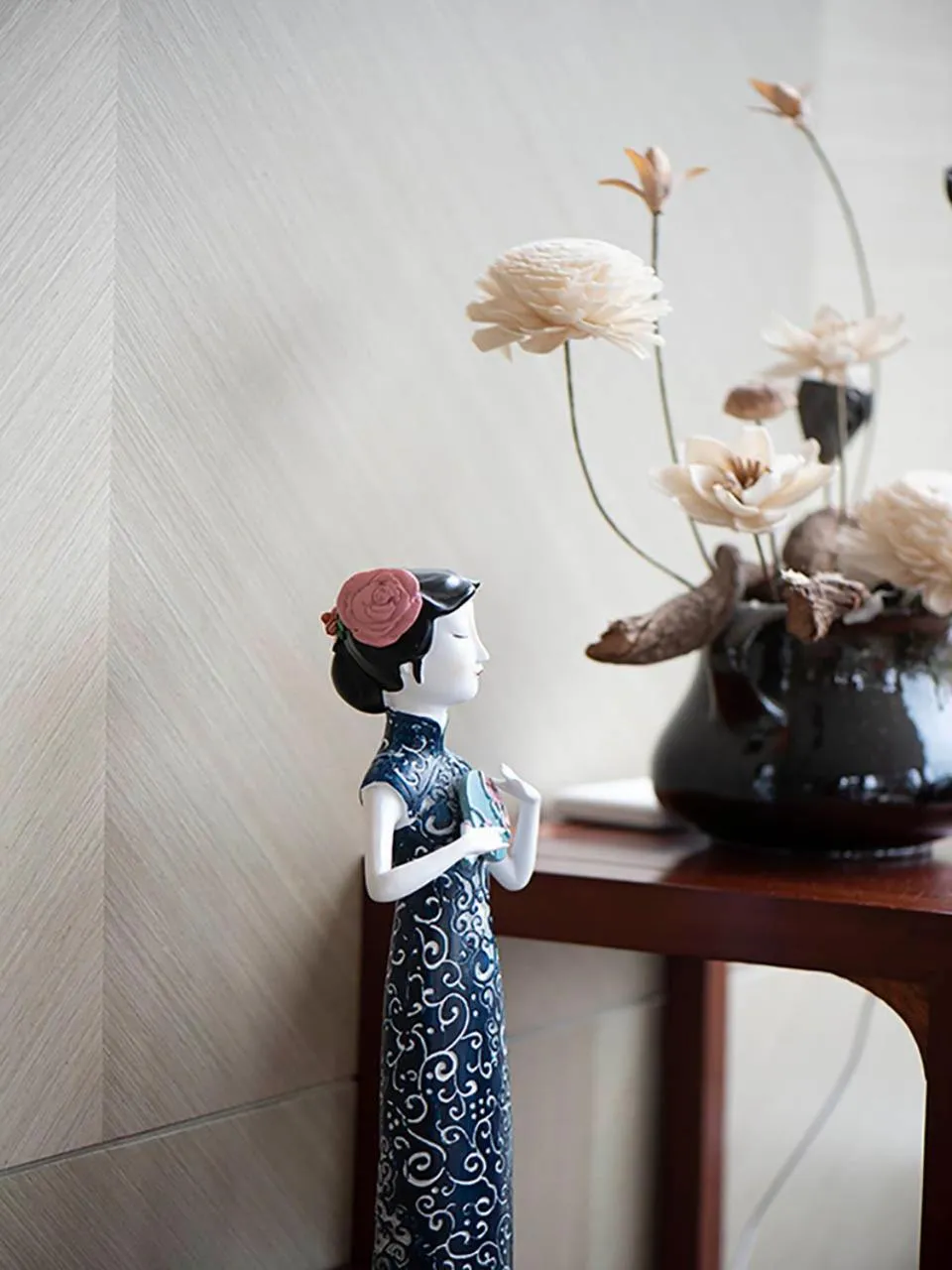 Decorative detail in SHANGHAI-DECO Hotel-Free shuttle bus to Pudong Airport and Disneyland