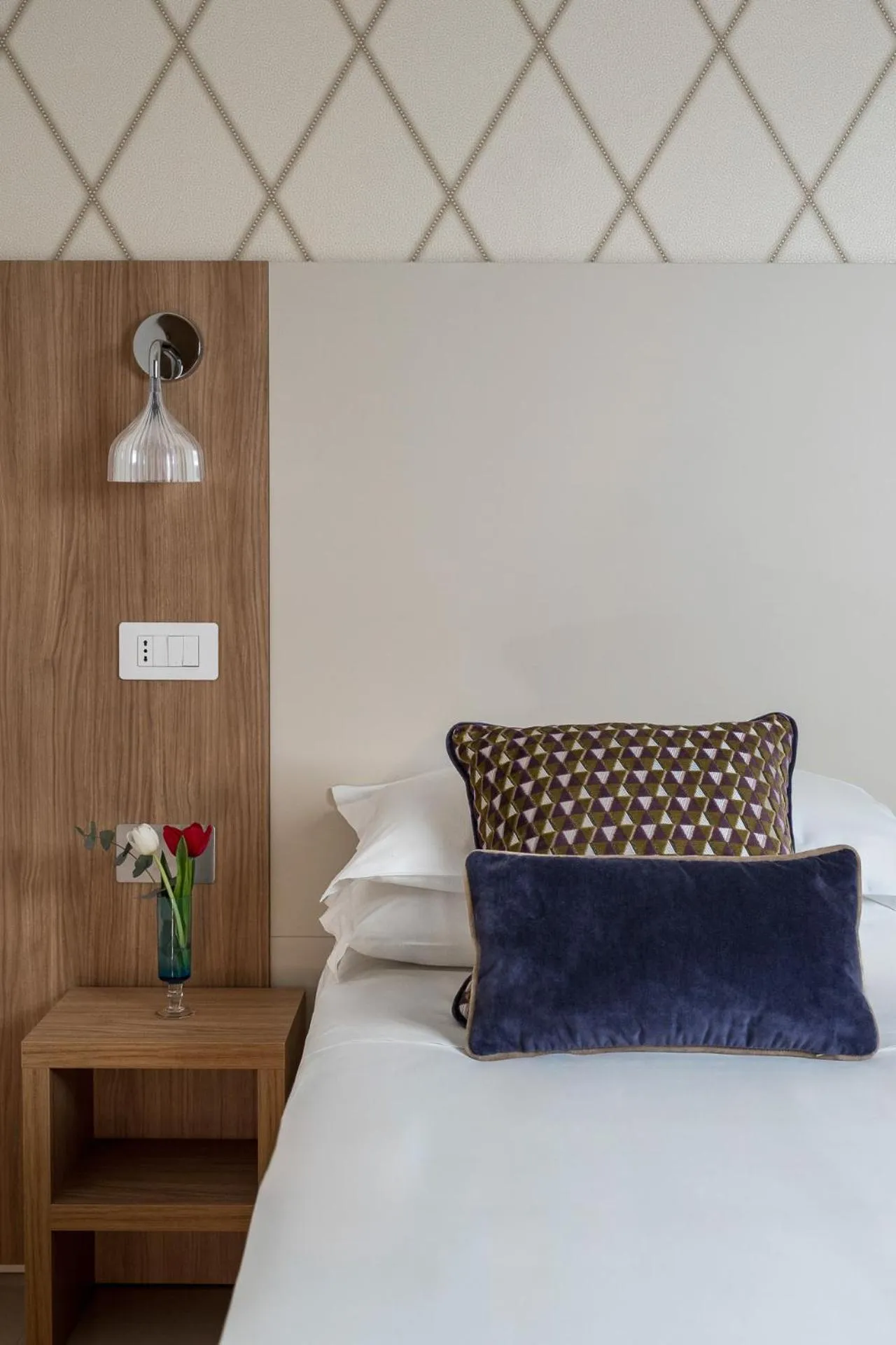 Bed in Hotel Calypso- Rimini Marina Centro