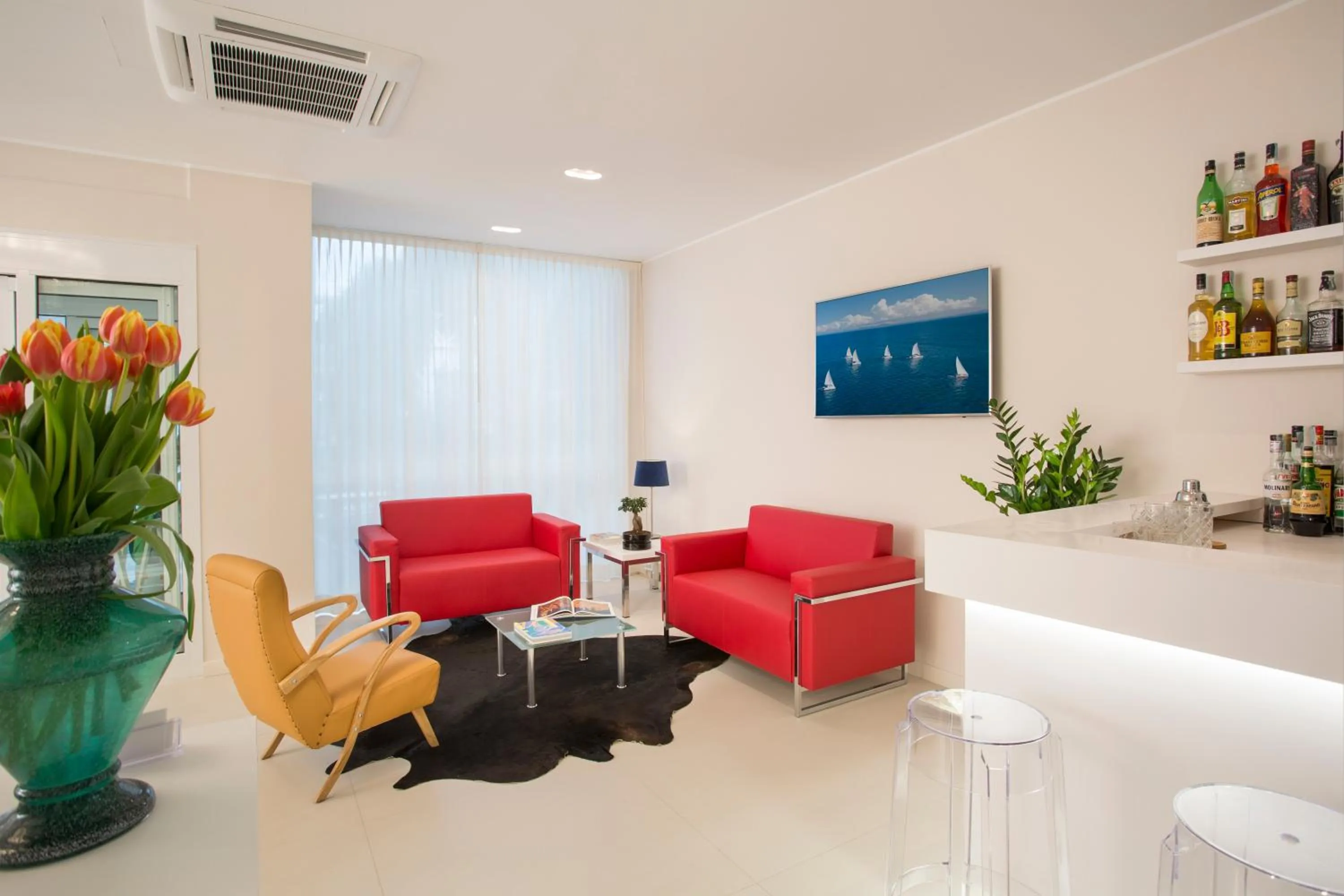 Communal lounge/ TV room in Hotel Calypso- Rimini Marina Centro